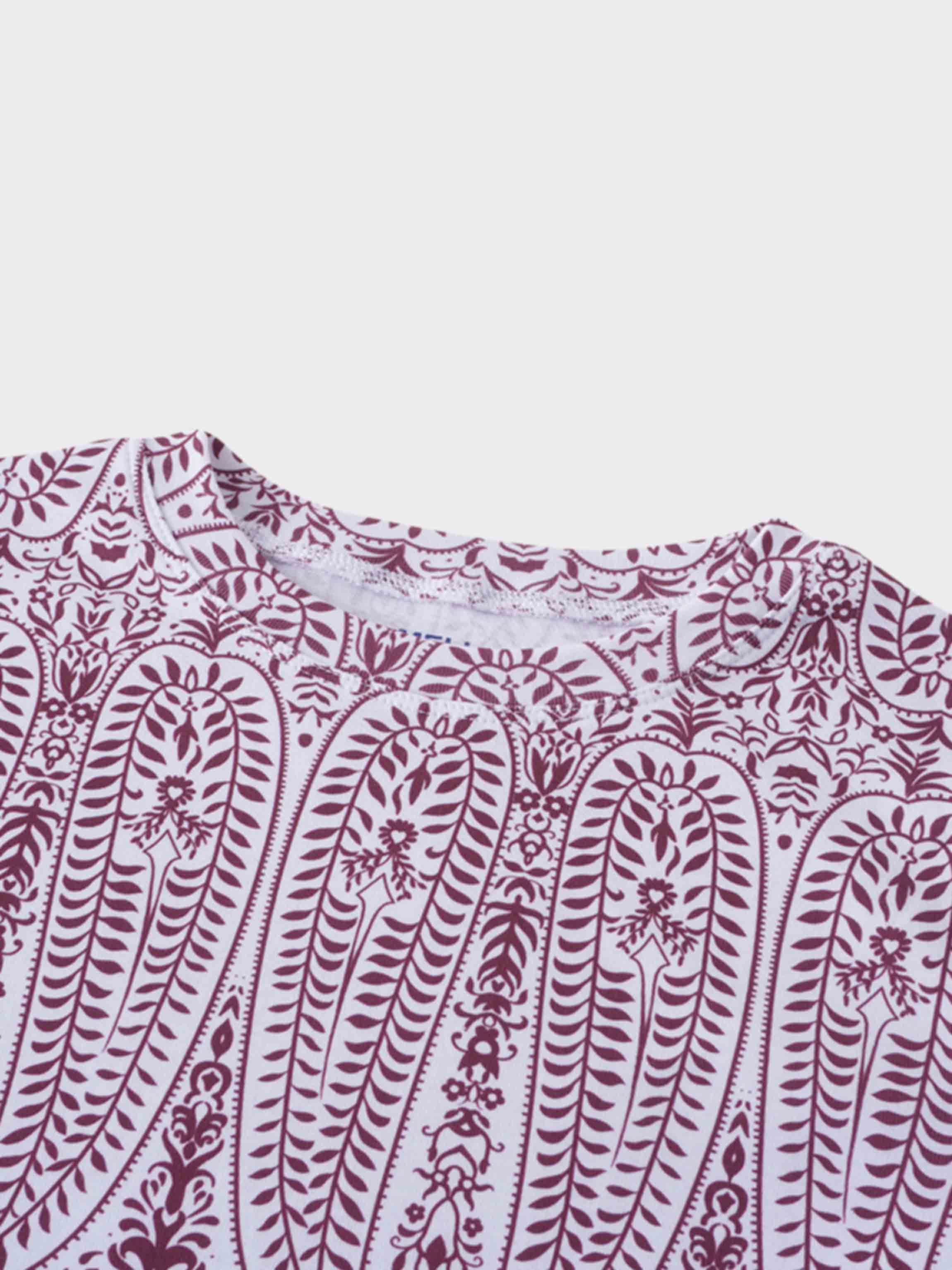Basic Printed T-shirt-Paisley Vines