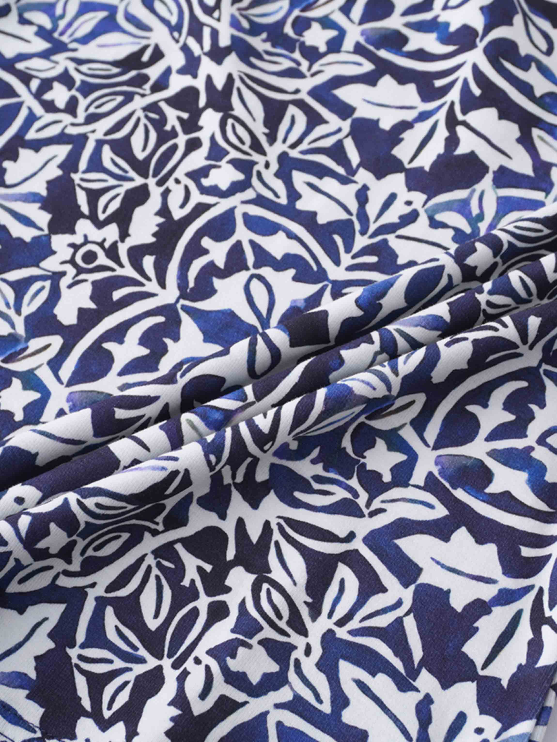Basic Printed T-shirt-Grecian Medallion