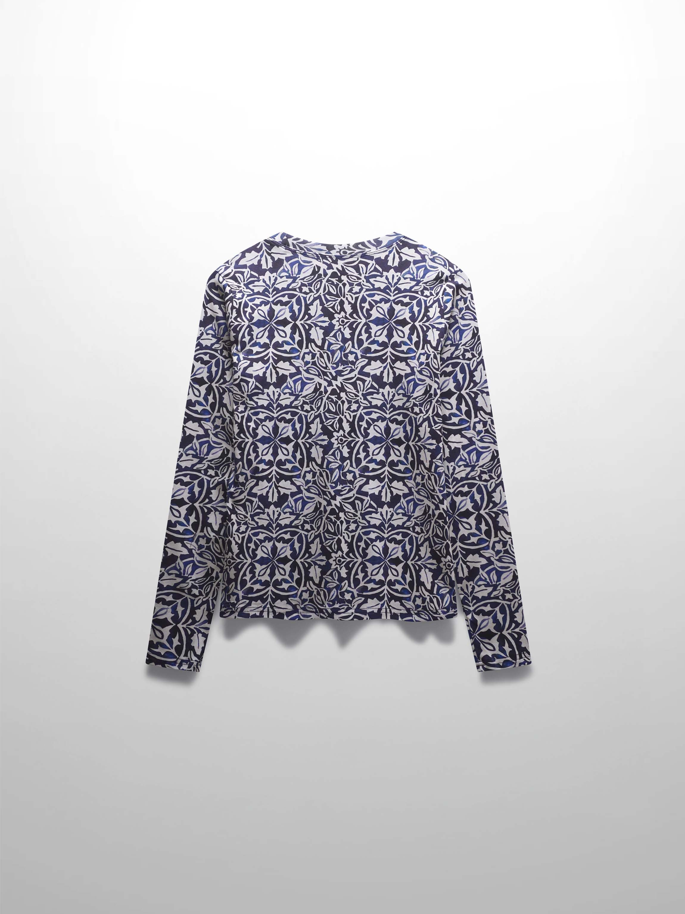 Basic Printed T-shirt-Grecian Medallion