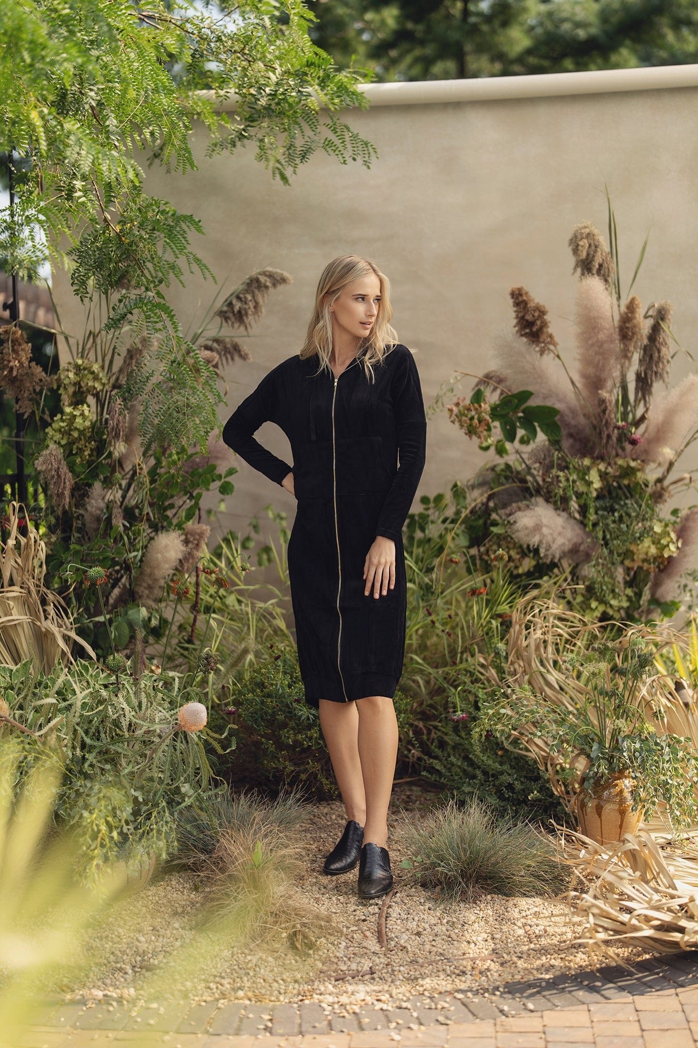 VELOUR HOODIE DRESS 43"-BLACK