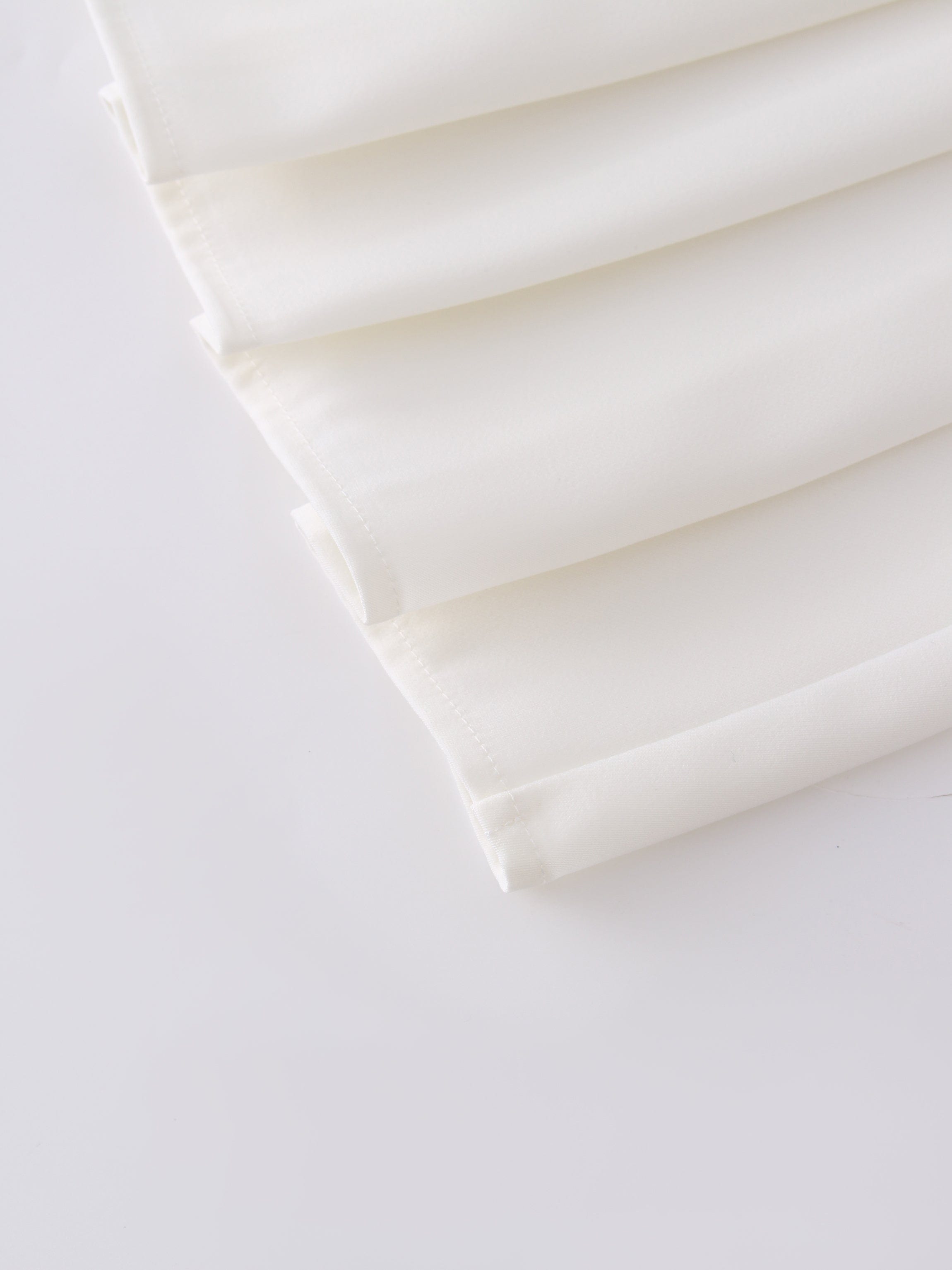 Yoke Pleated Skirt 37"-White