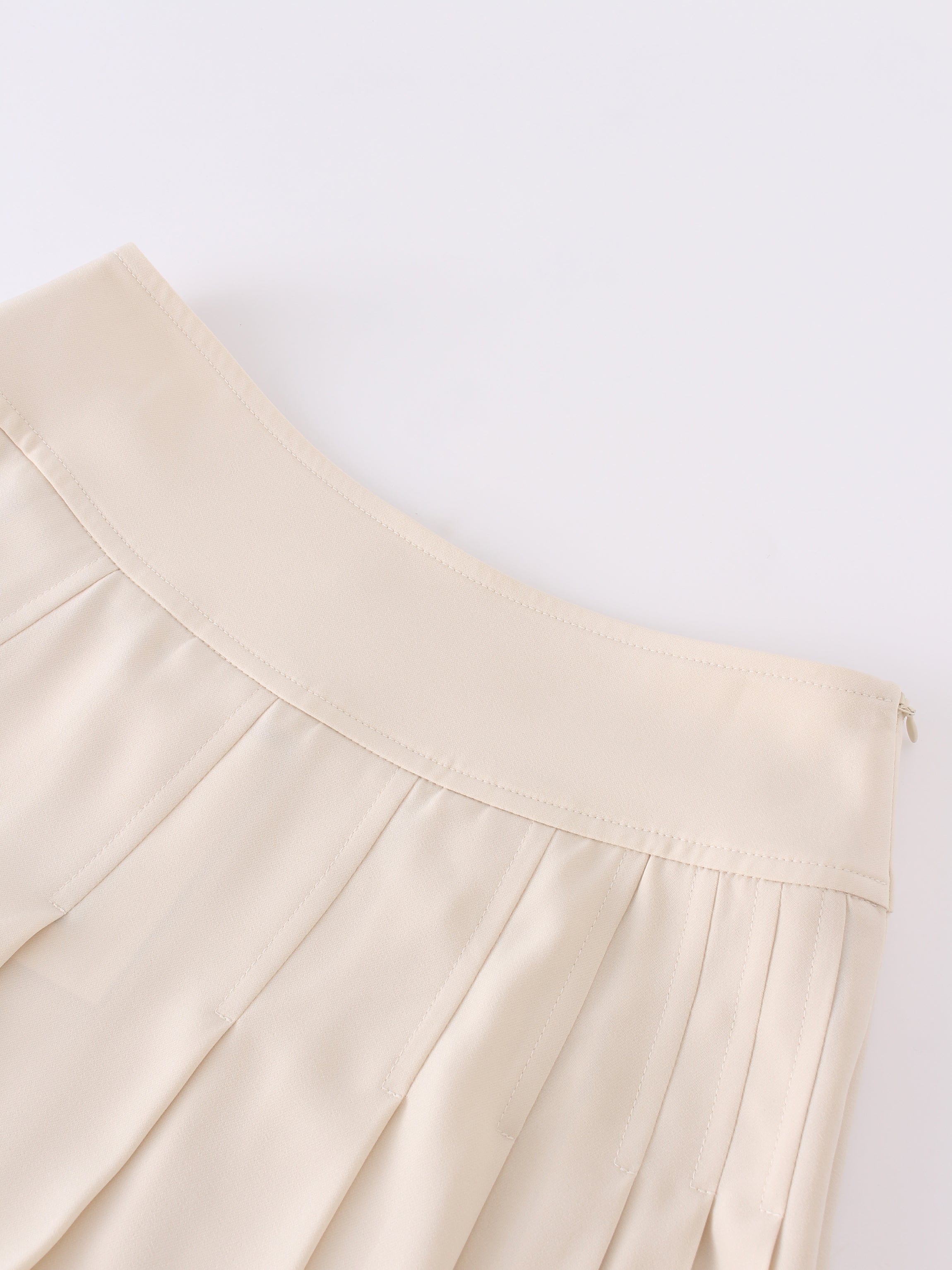Yoke Pleated Skirt 37"-Ivory