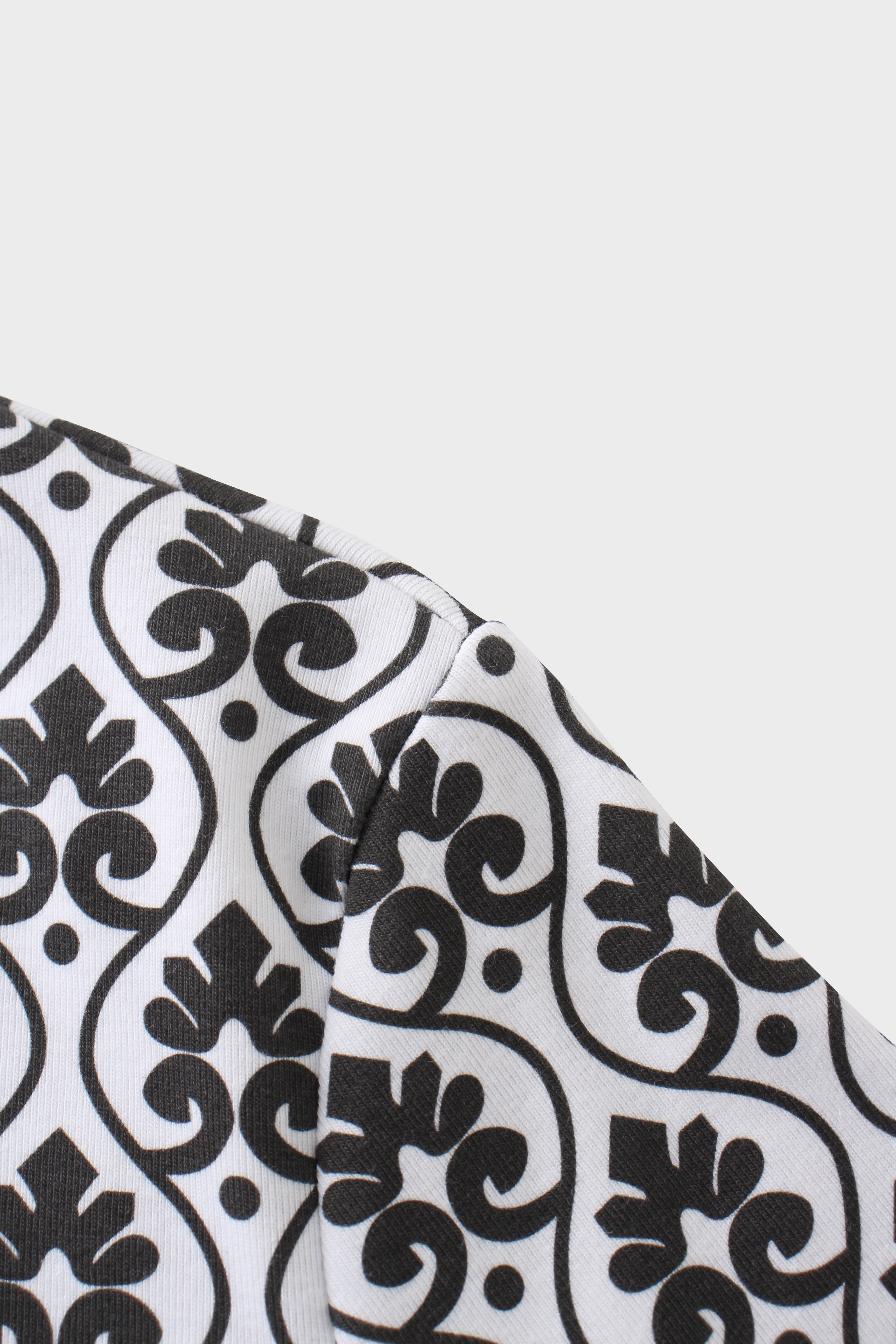 Basic Printed T-shirt-Damask