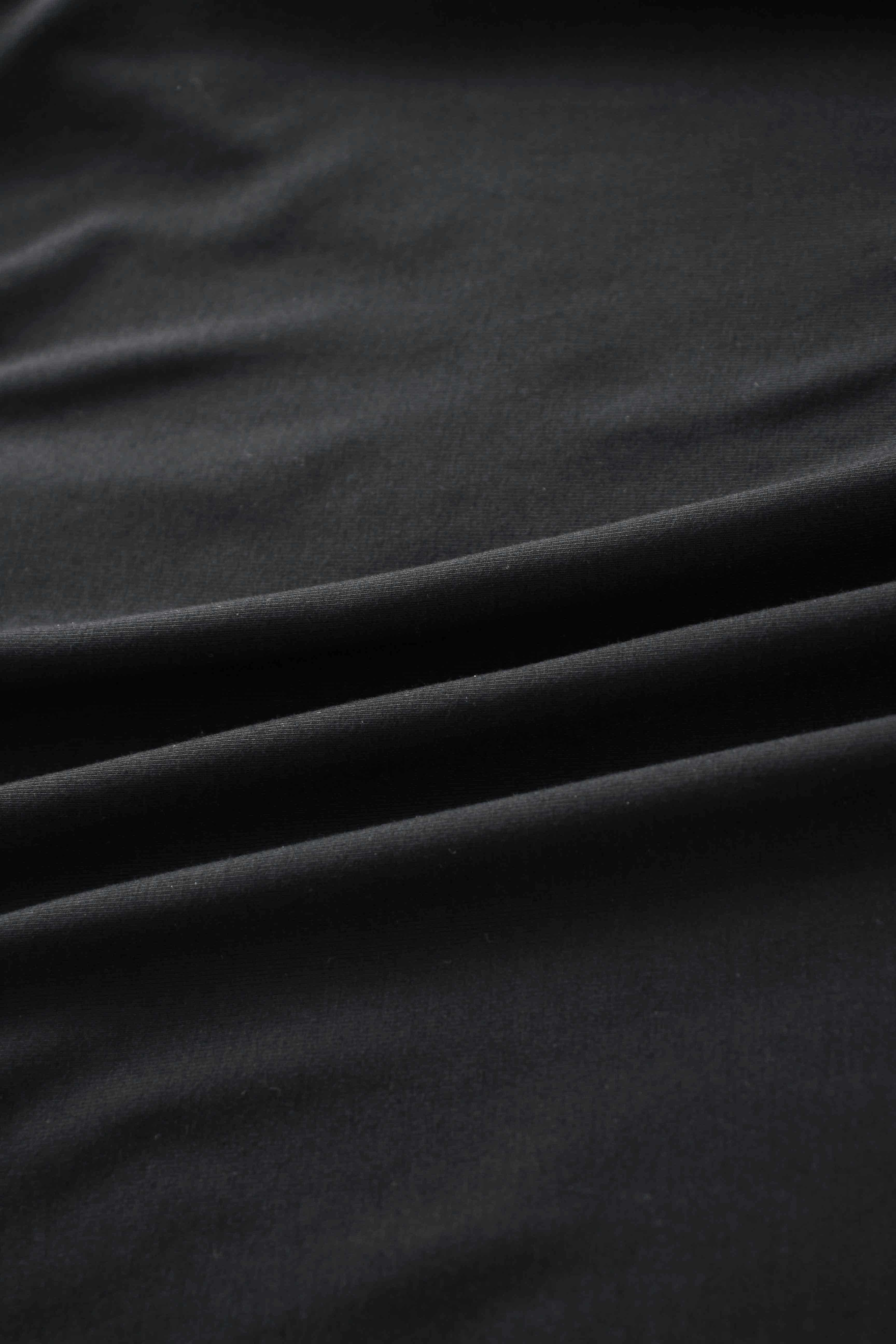 CROPPED TEE-BLACK