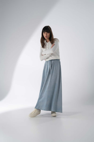 Scallop Edge Collar Sweater-White