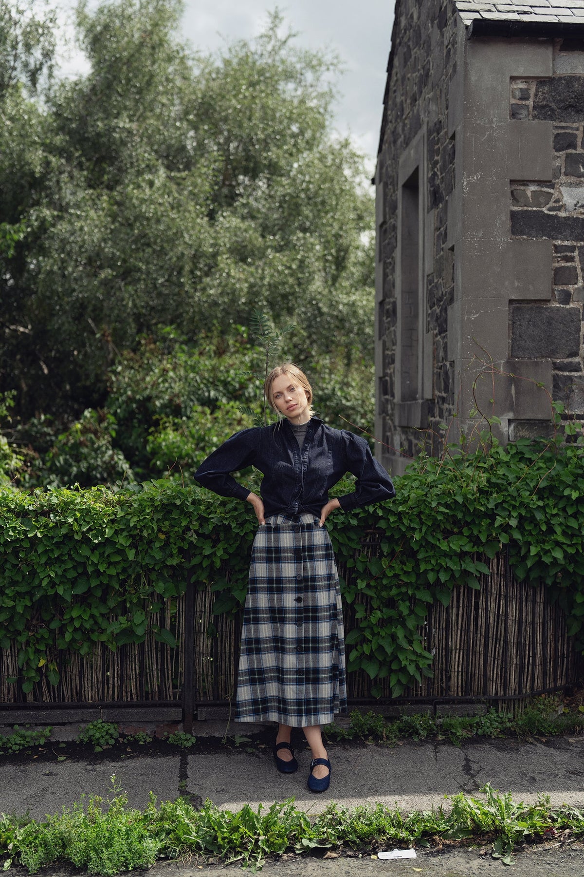 Plaid Button Down A-Line Skirt-Black/White/Blue