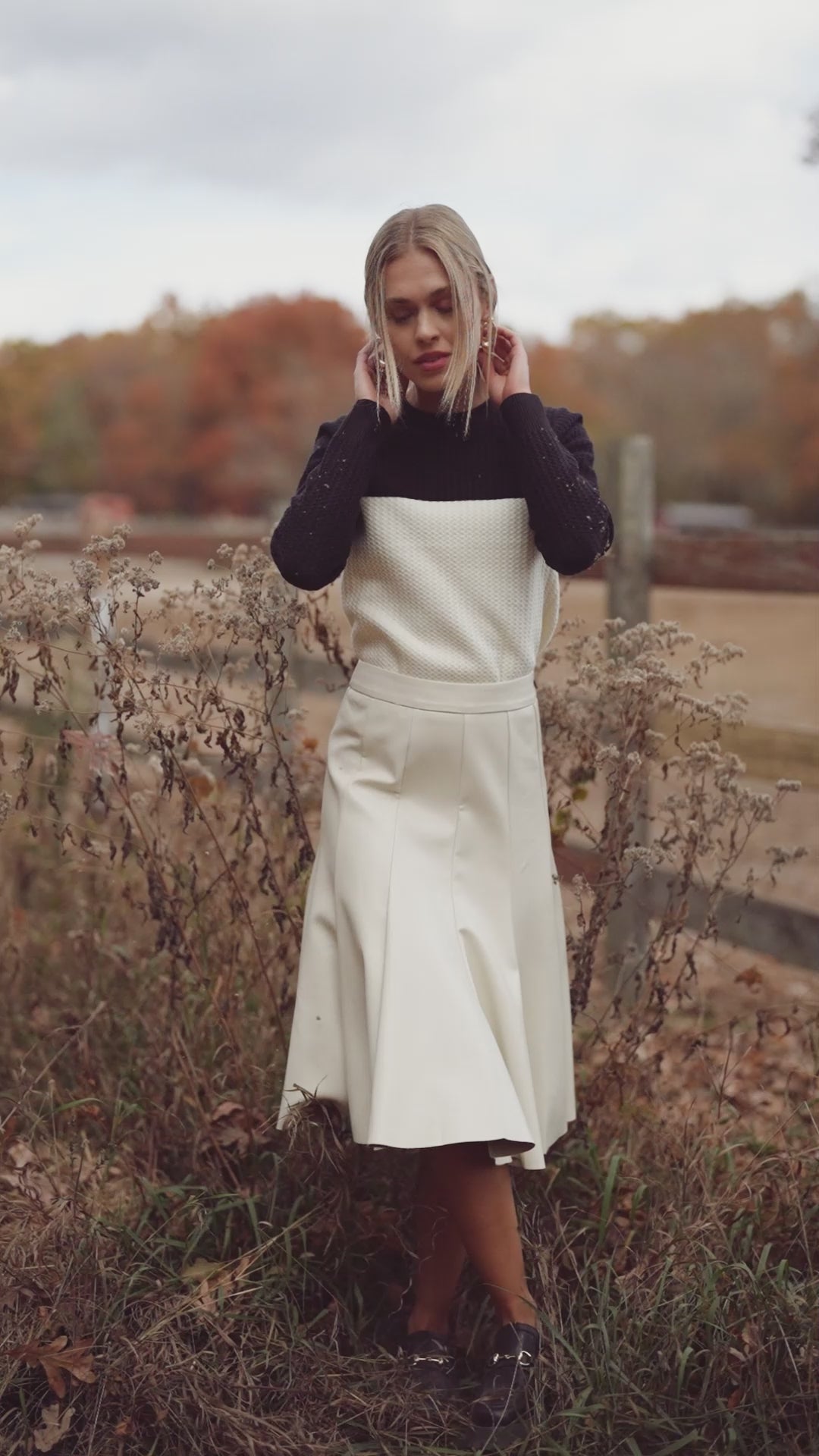 flare leather skirt 23.5 inch -ivory
