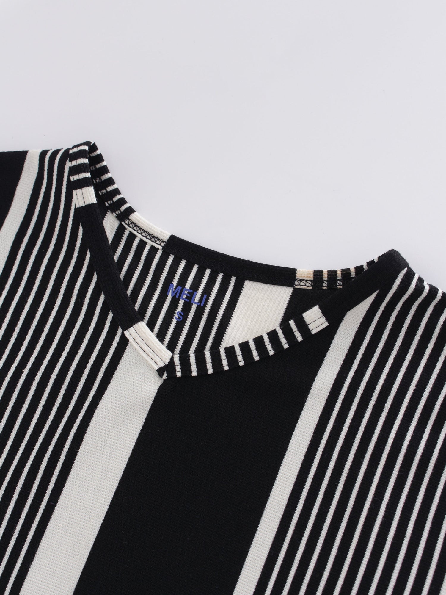 Thin/Thick Stripe High V Tee-Black/White Multi Stripe