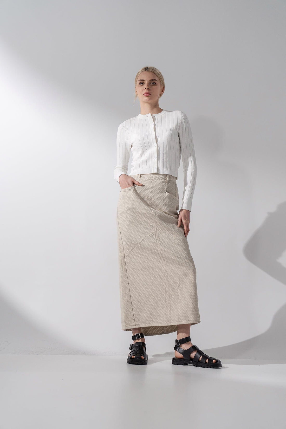 Back Pleat Denim Skirt-Textured Cream