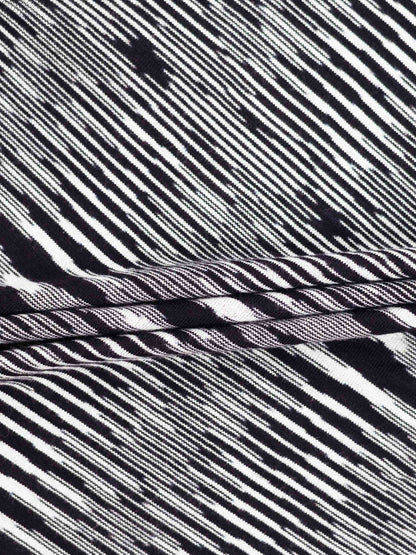 Abstract Stripe Knit Turtleneck-Black