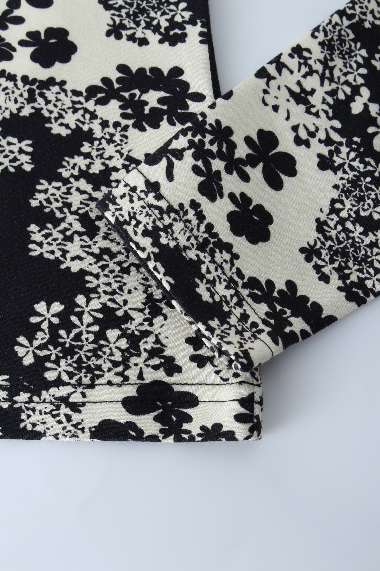 Printed Modal Tee-Black/Ivory Floral