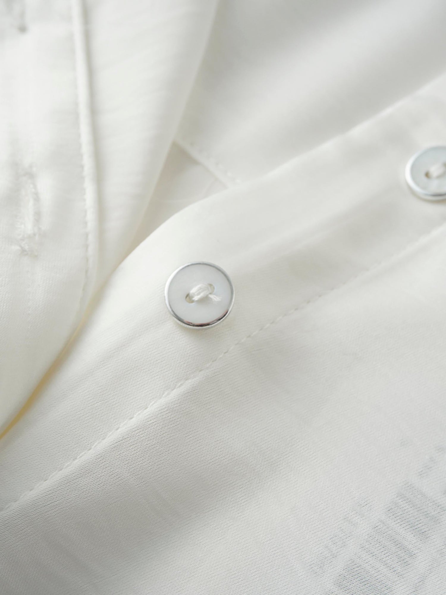 High/Low Faux Satin Crossover Top-White