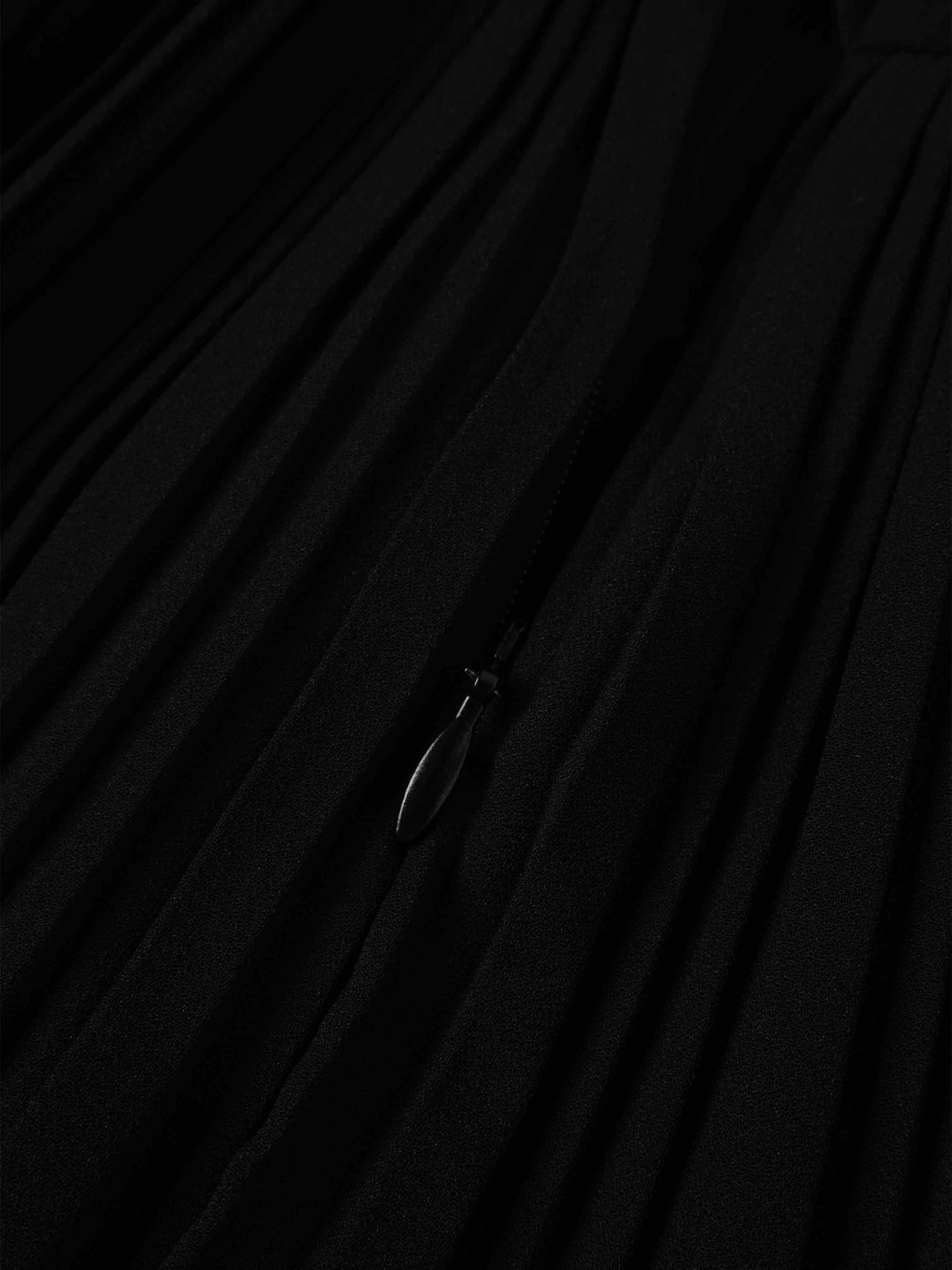 Pleated Layer Skirt 26"-Black