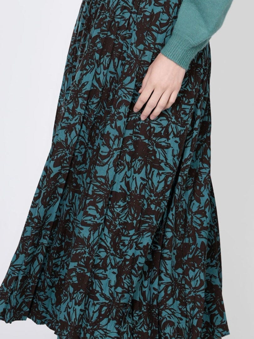 PRINTED PLEATED SKIRT-TEAL LEAF