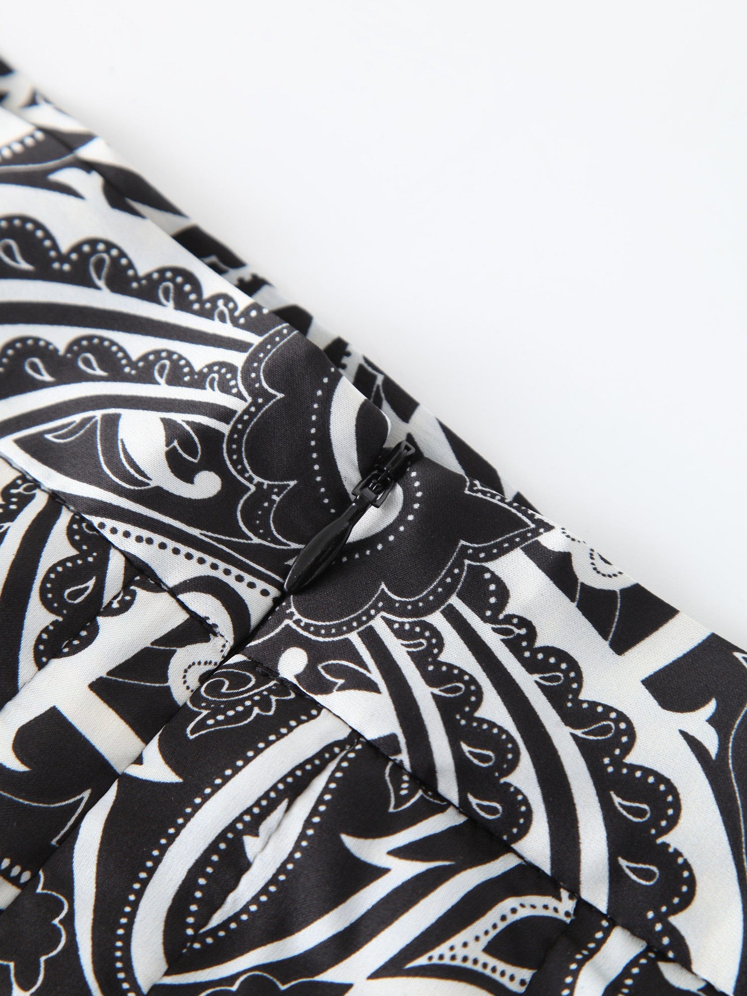 Stitched Down Pleated Skirt-B/W Paisley