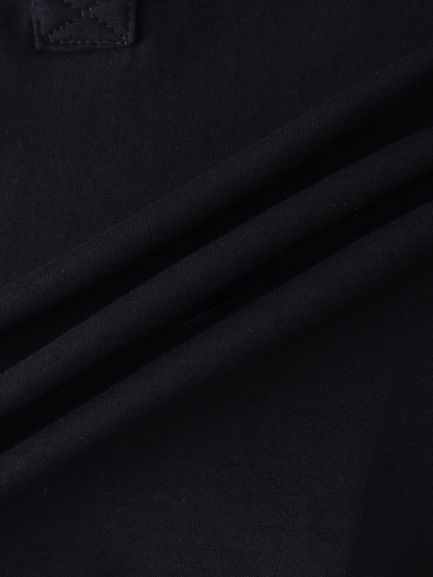 4 BUTTON HENLEY TEE-BLACK