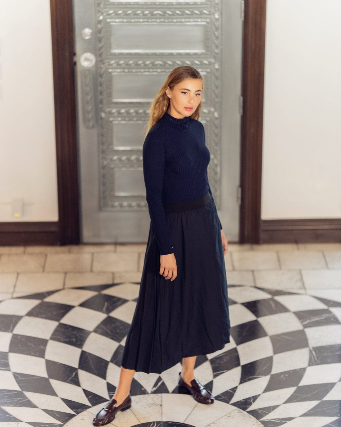 FLAT FRONT PLEATED SKIRT 35&quot;-NAVY