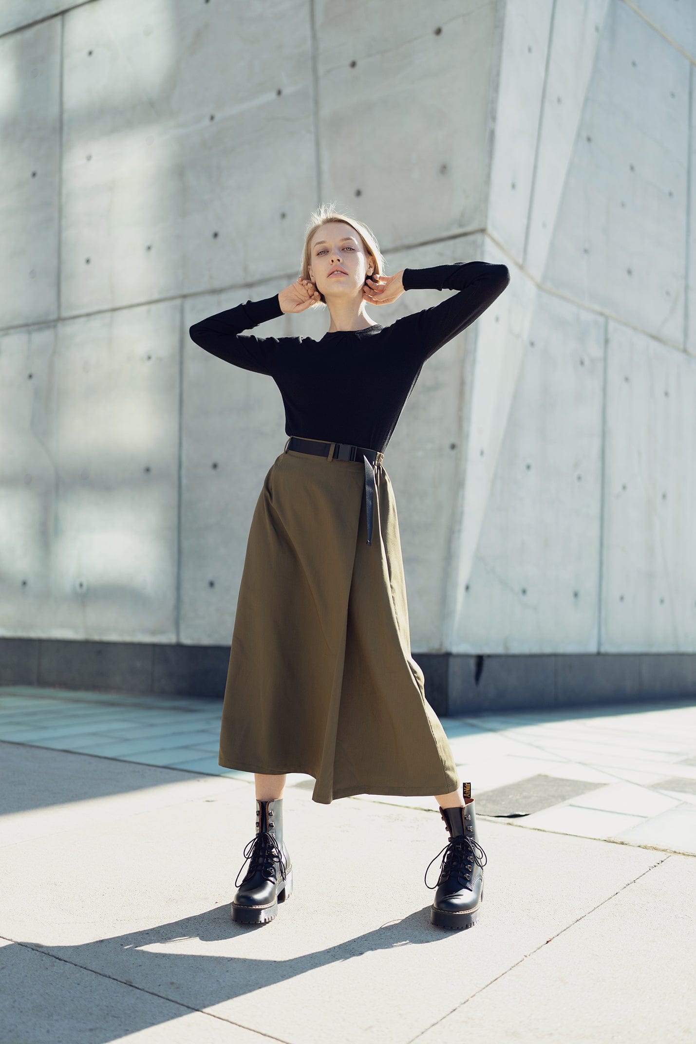 BUCKLE SKIRT-OLIVE