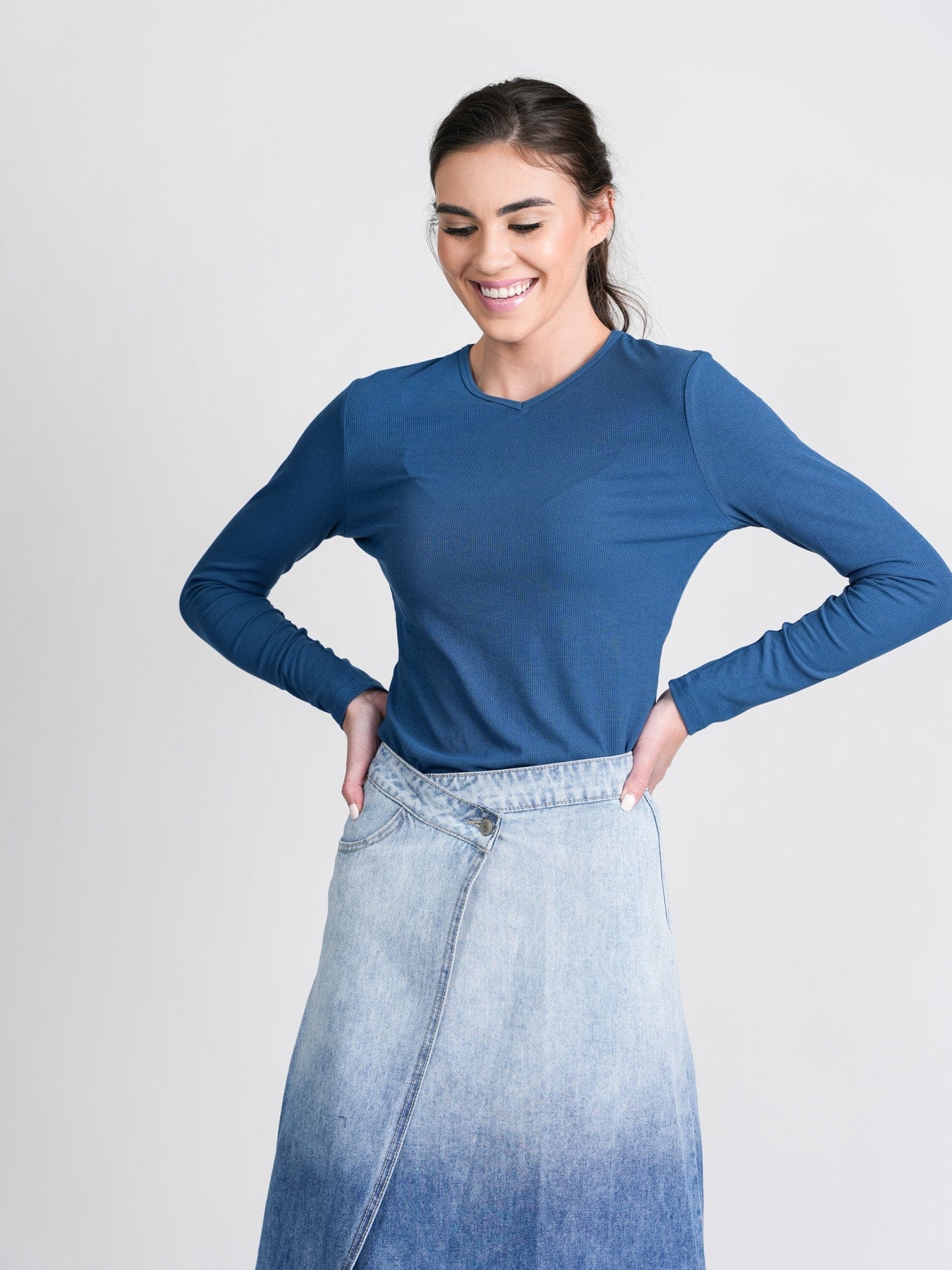 HIGH V RIBBED TEE - LS-INK BLUE
