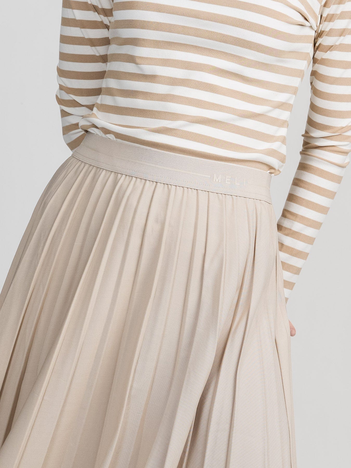 PLEATED SKIRT 27"- TAN