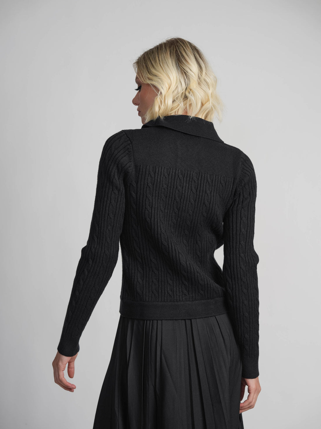 CABLE BANDED SWEATER-BLACK