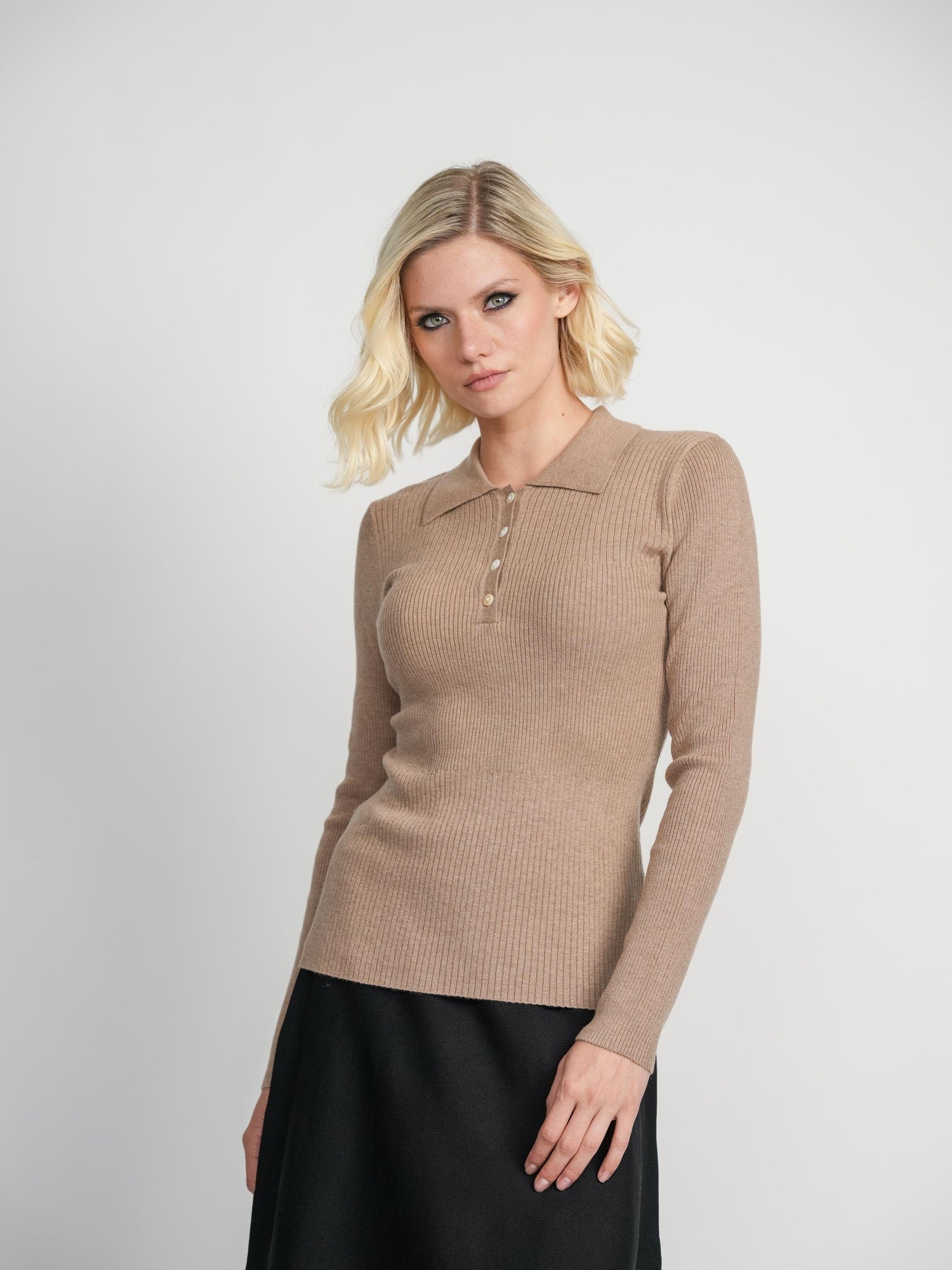 HENLEY SWEATER-TAUPE