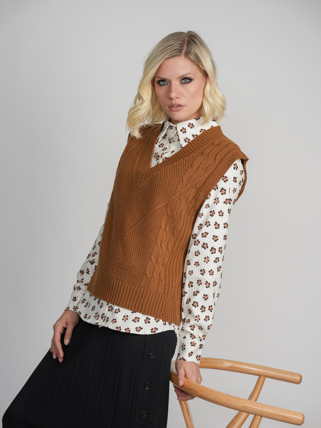 FLORAL BLOUSE-BROWN