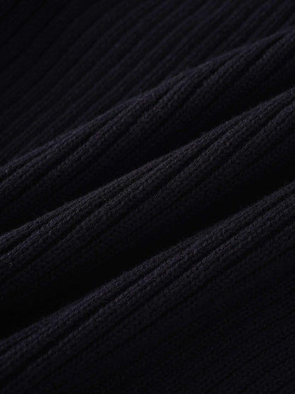 V Bottom Crop Sweater-Black