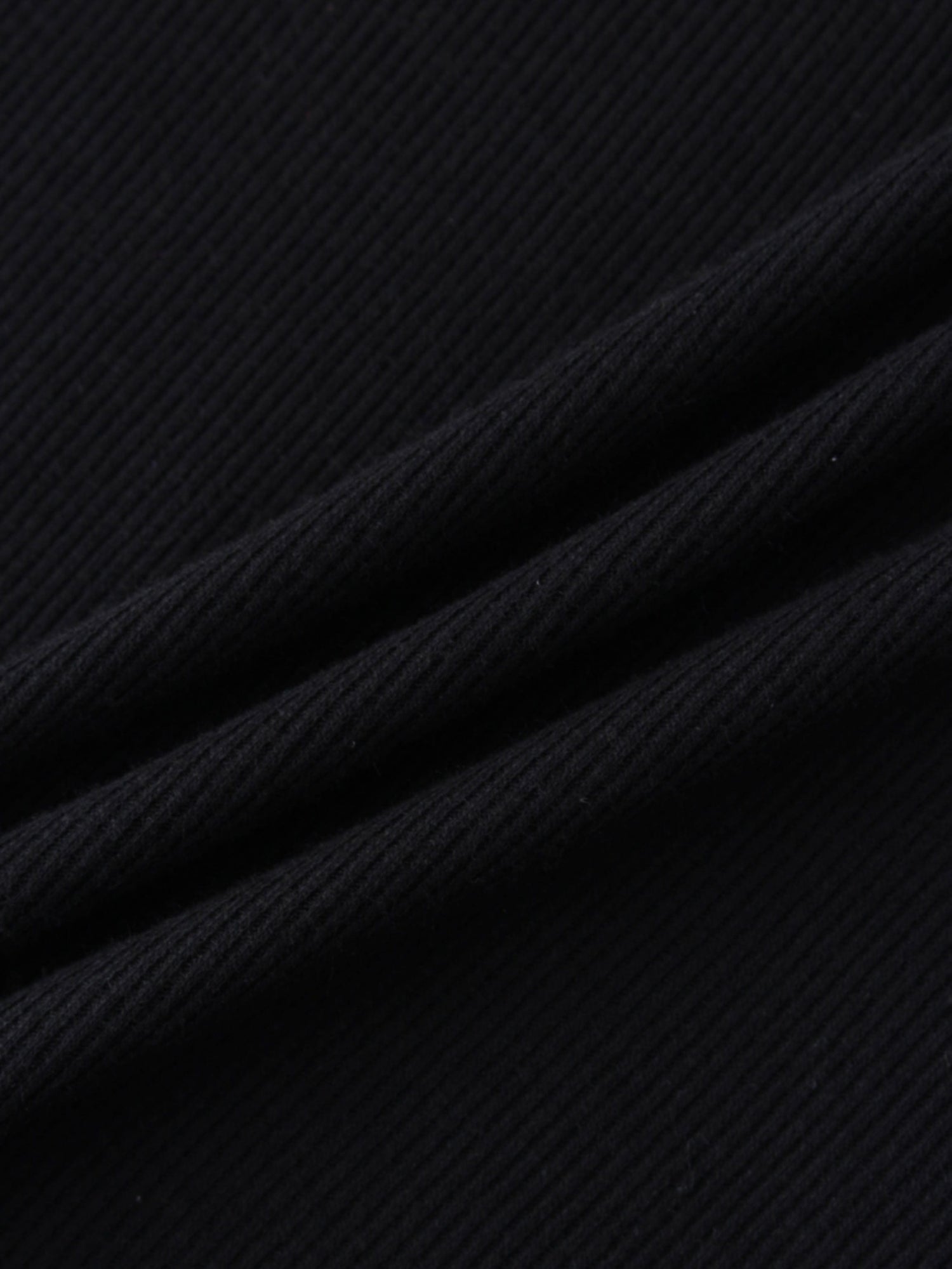 RIBBED COLLAR T-SHIRT-BLACK