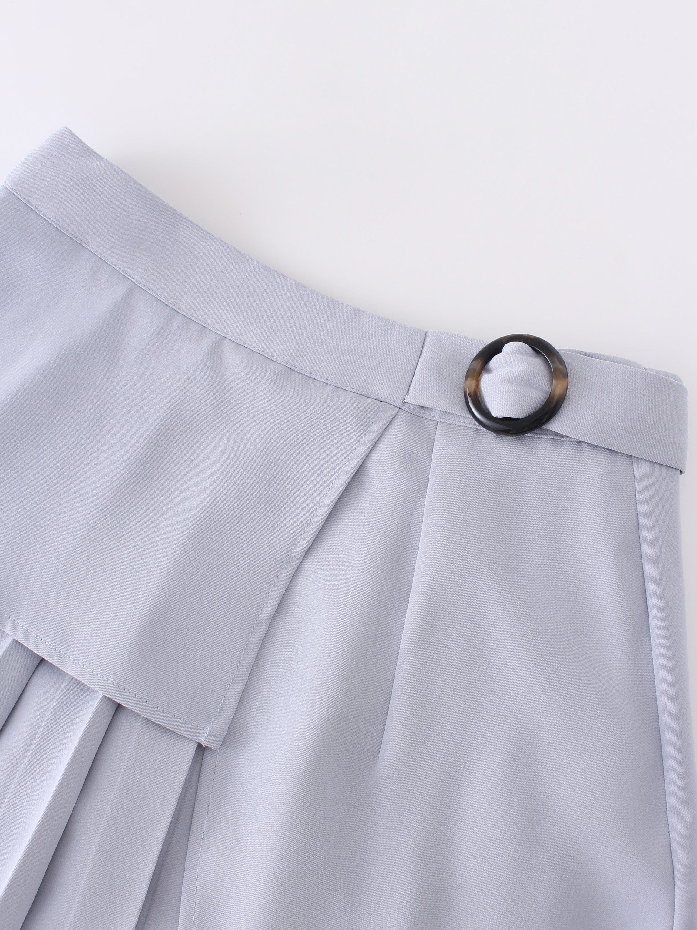 BUCKLE PLEATED SKIRT-LIGHT BLUE