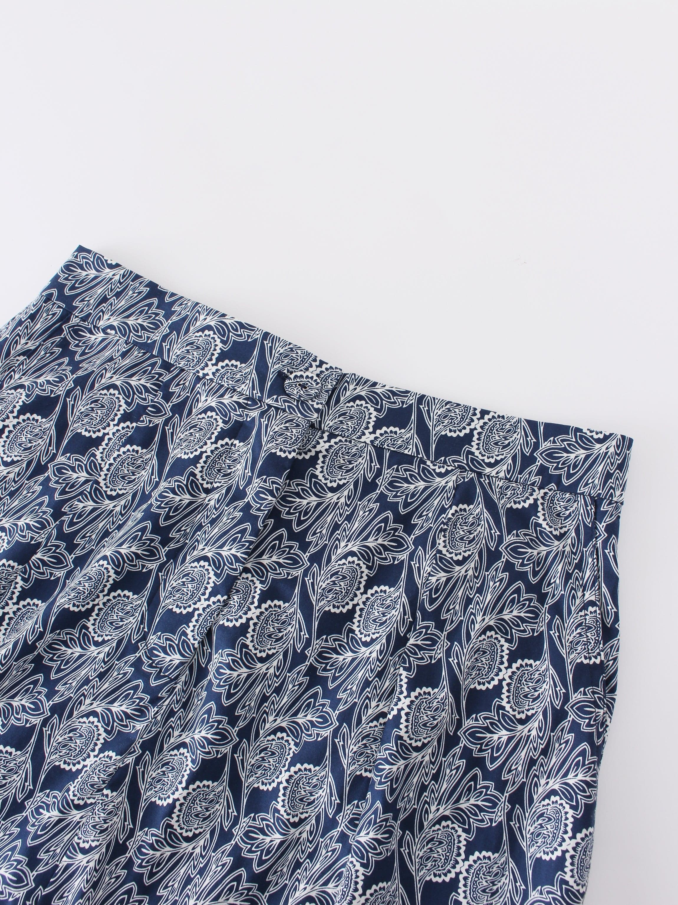 Pattern A-Line Seamed Skirt-Navy Branches