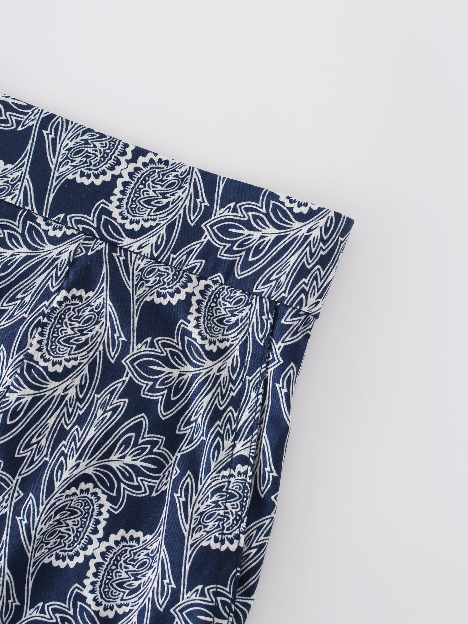 Pattern A-Line Seamed Skirt-Navy Branches