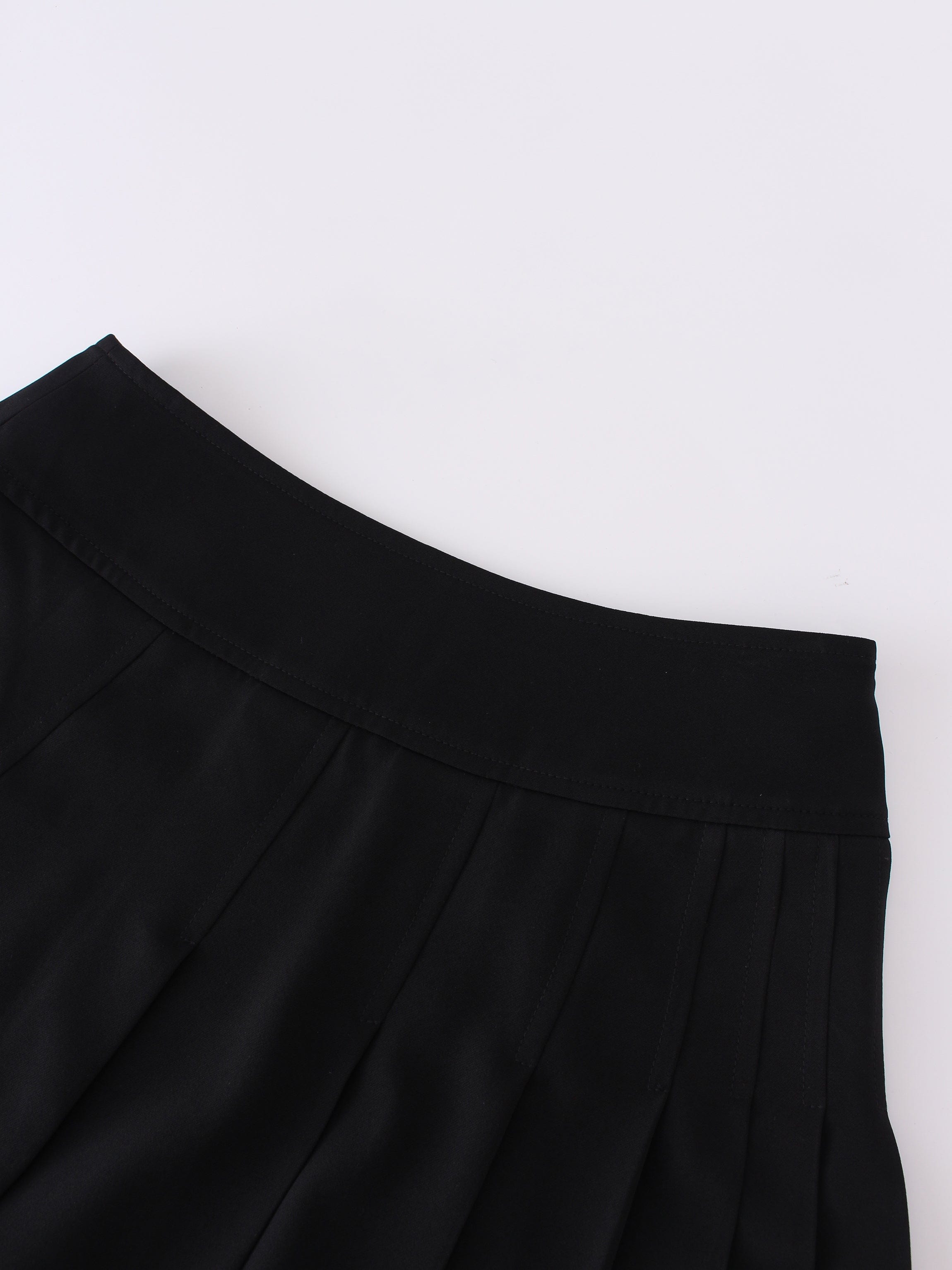 Yoke Pleated Skirt 37"-Black