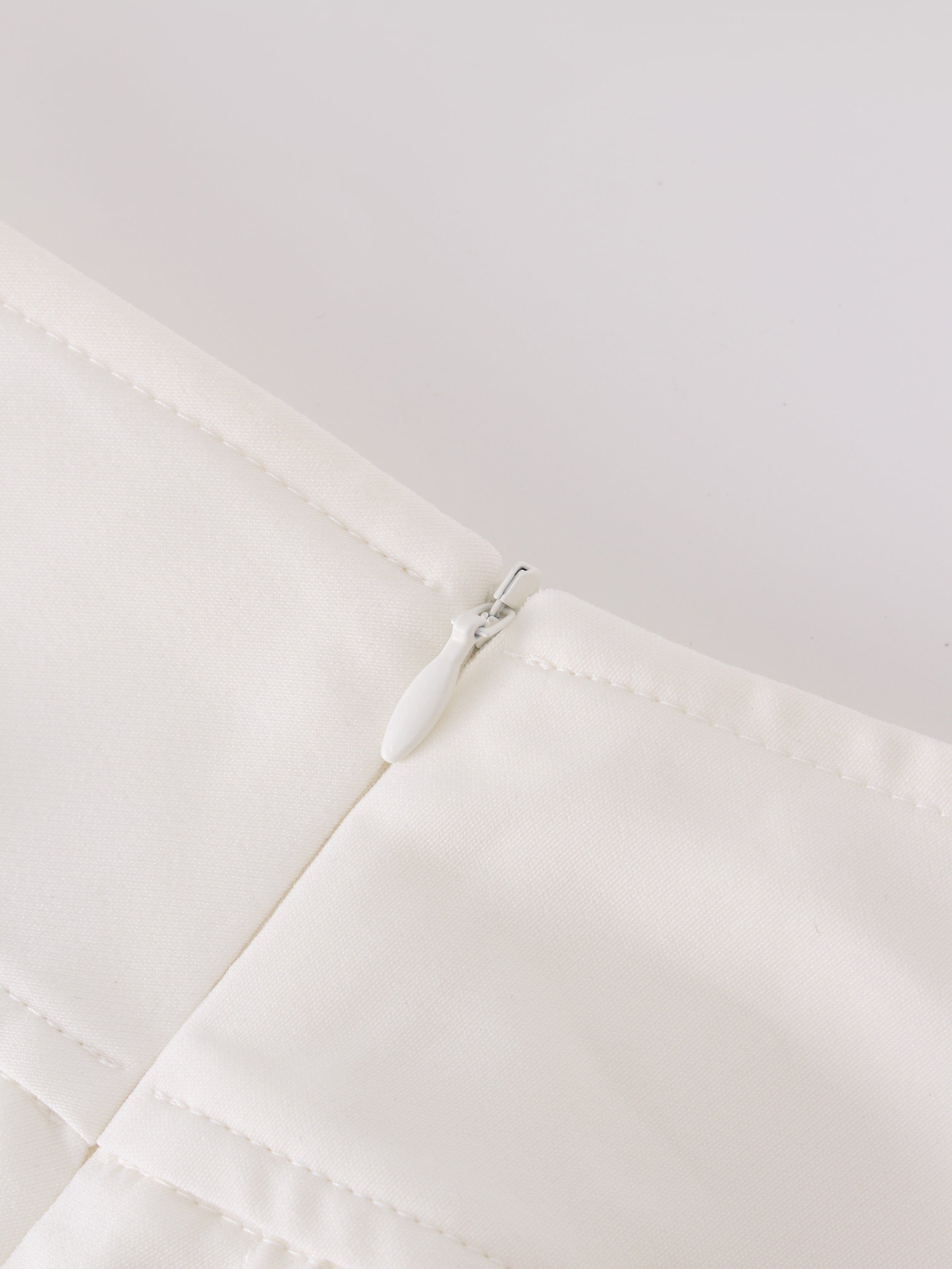 Yoke Pleated Skirt 37"-White