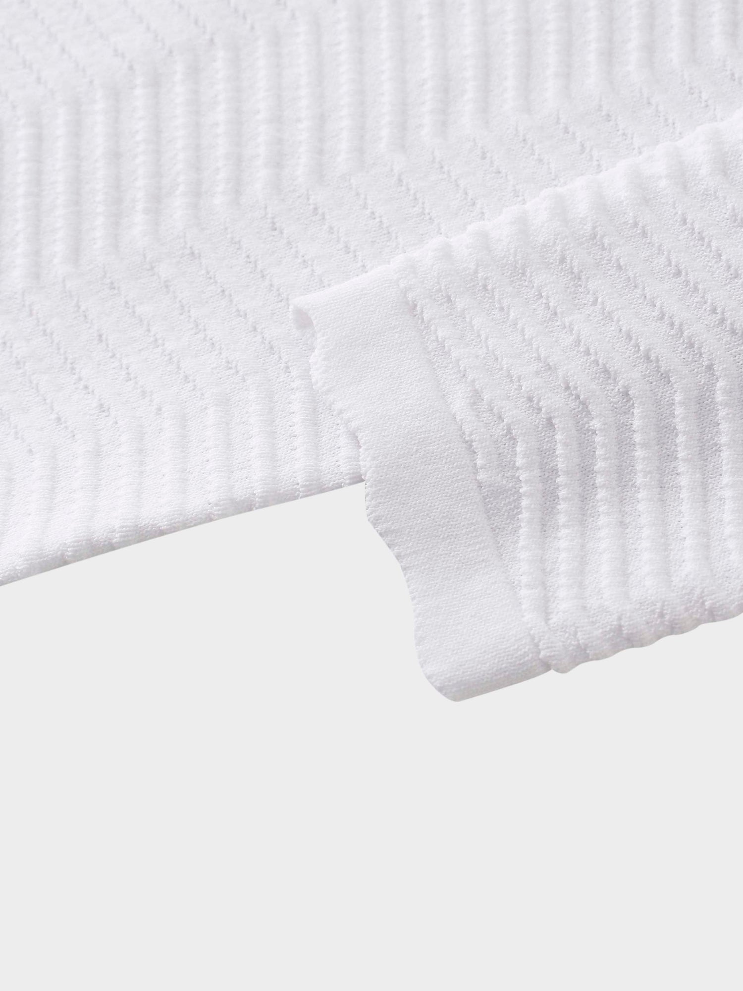 Scallop Edge Collar Sweater-White