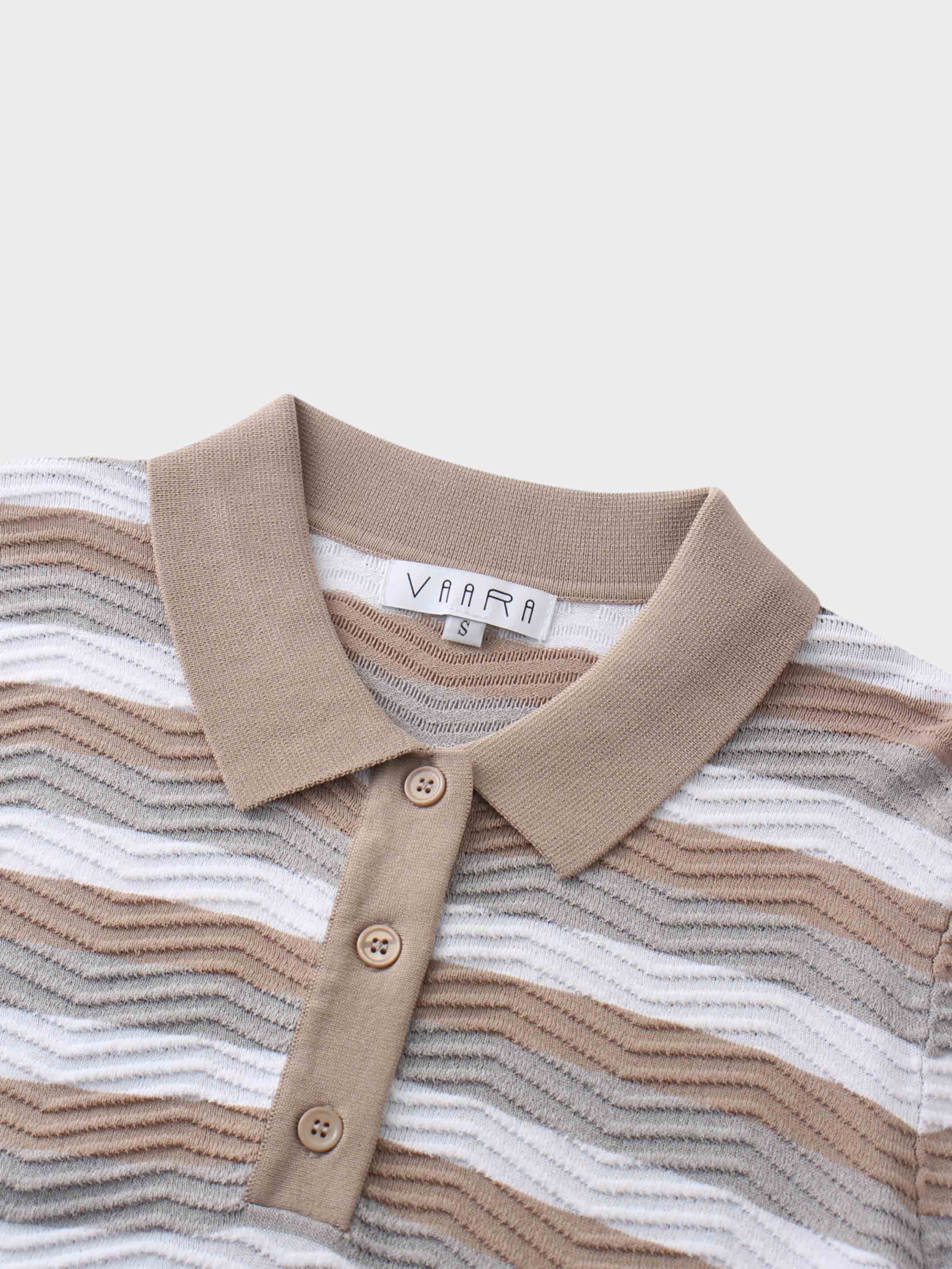 Scallop Edge Collar Sweater-Tan/White/Grey