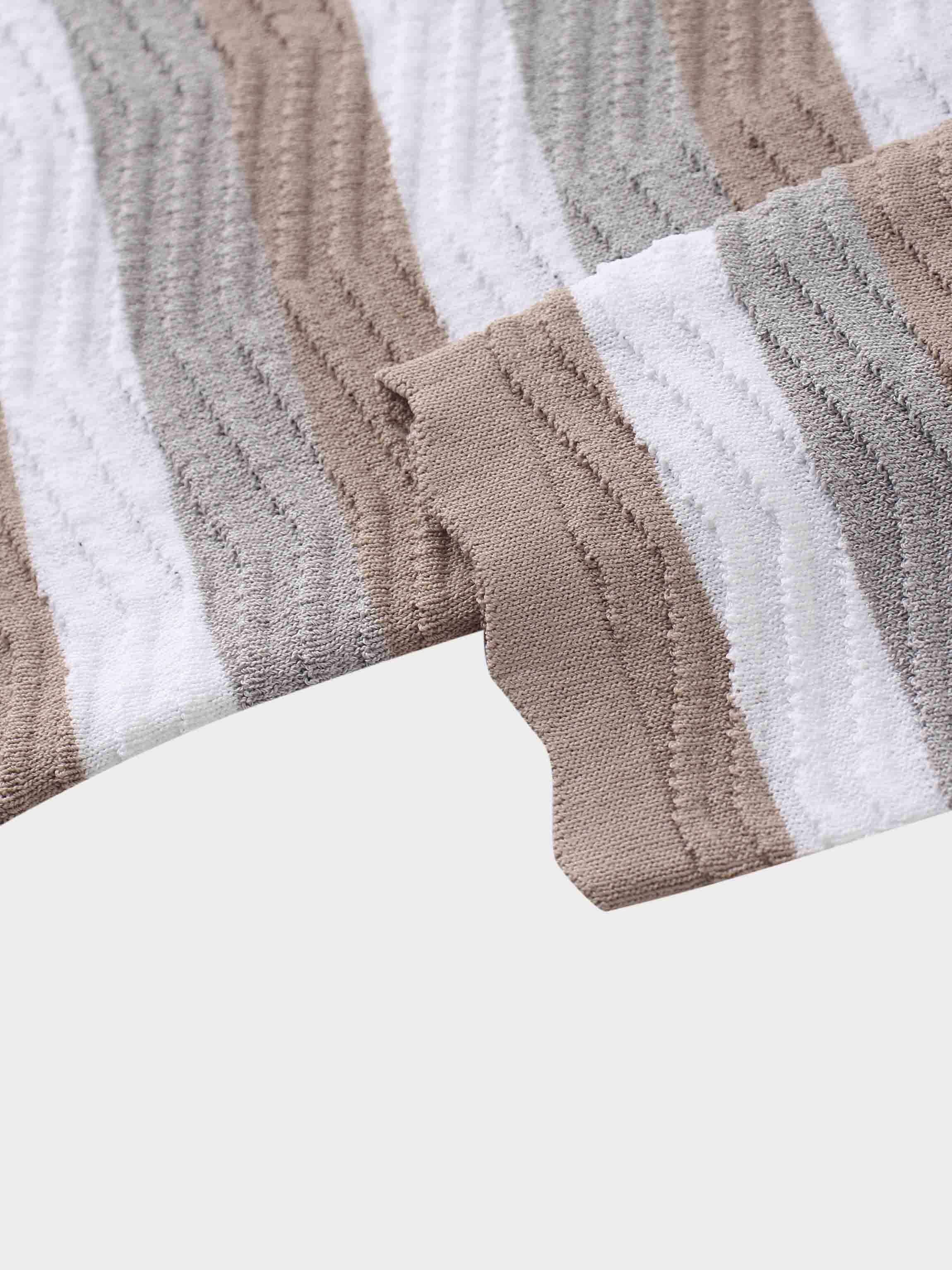 Scallop Edge Collar Sweater-Tan/White/Grey