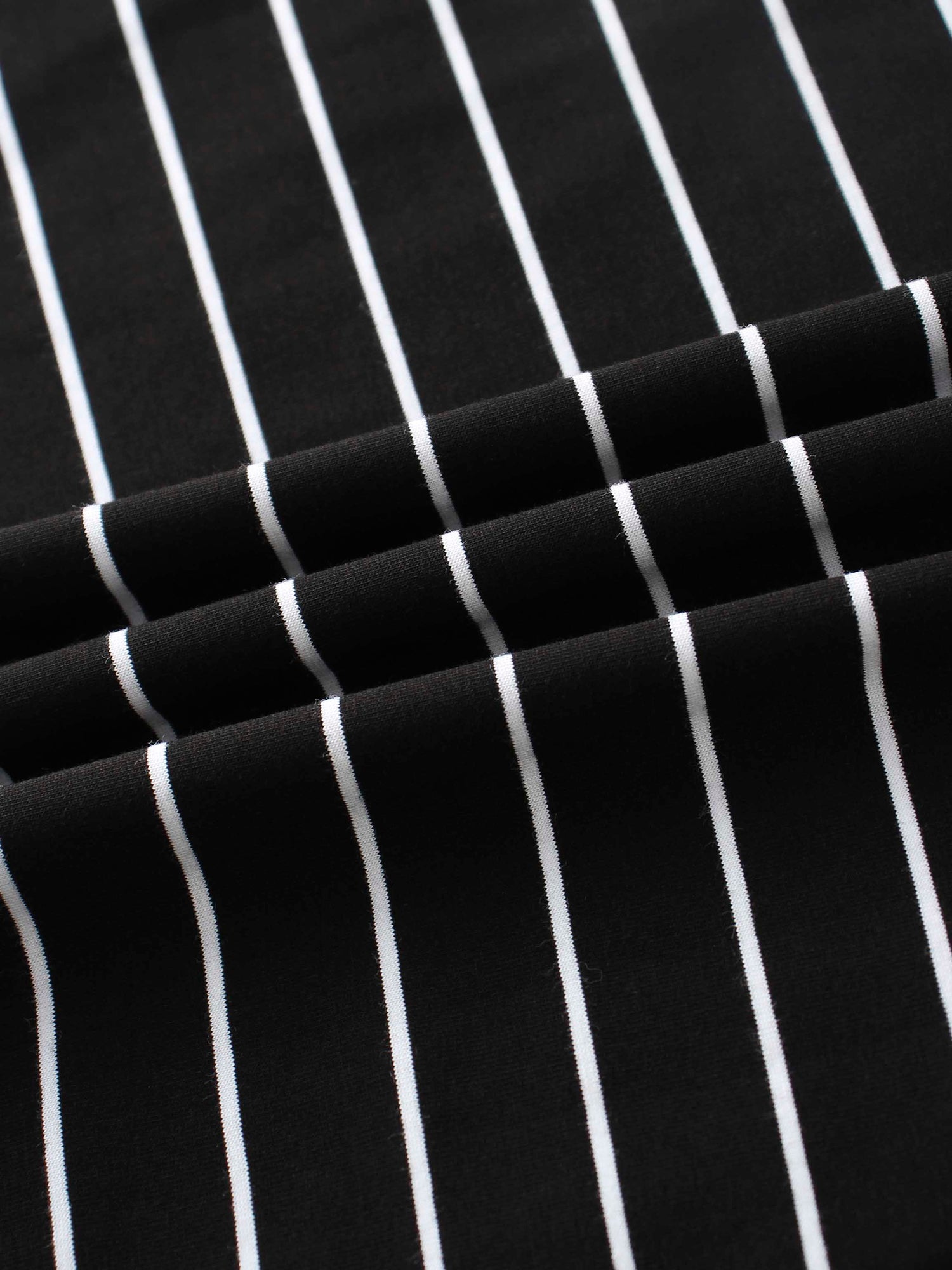 Striped Collar Snap Tee-Black/White