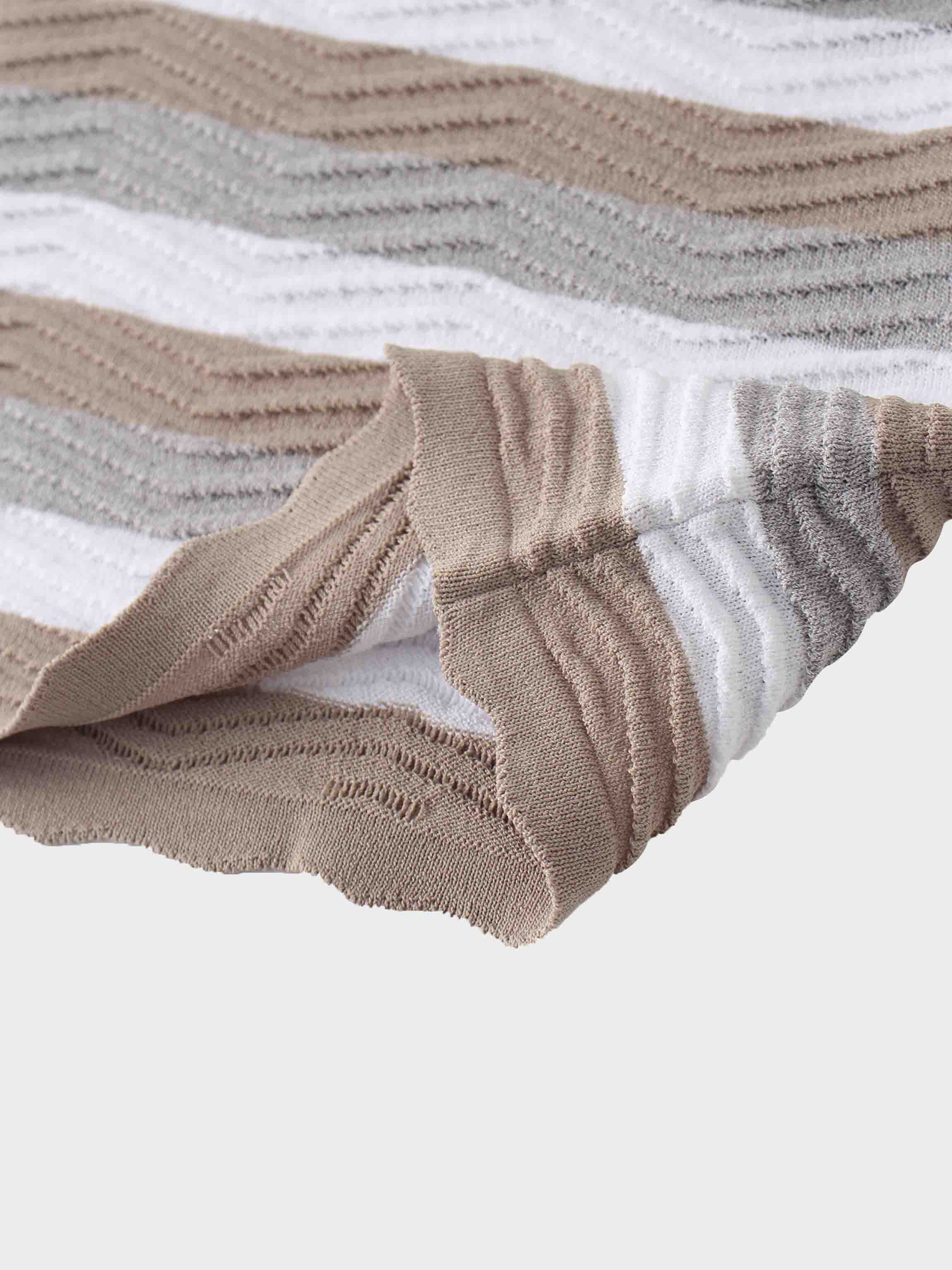 Scallop Edge Collar Sweater-Tan/White/Grey