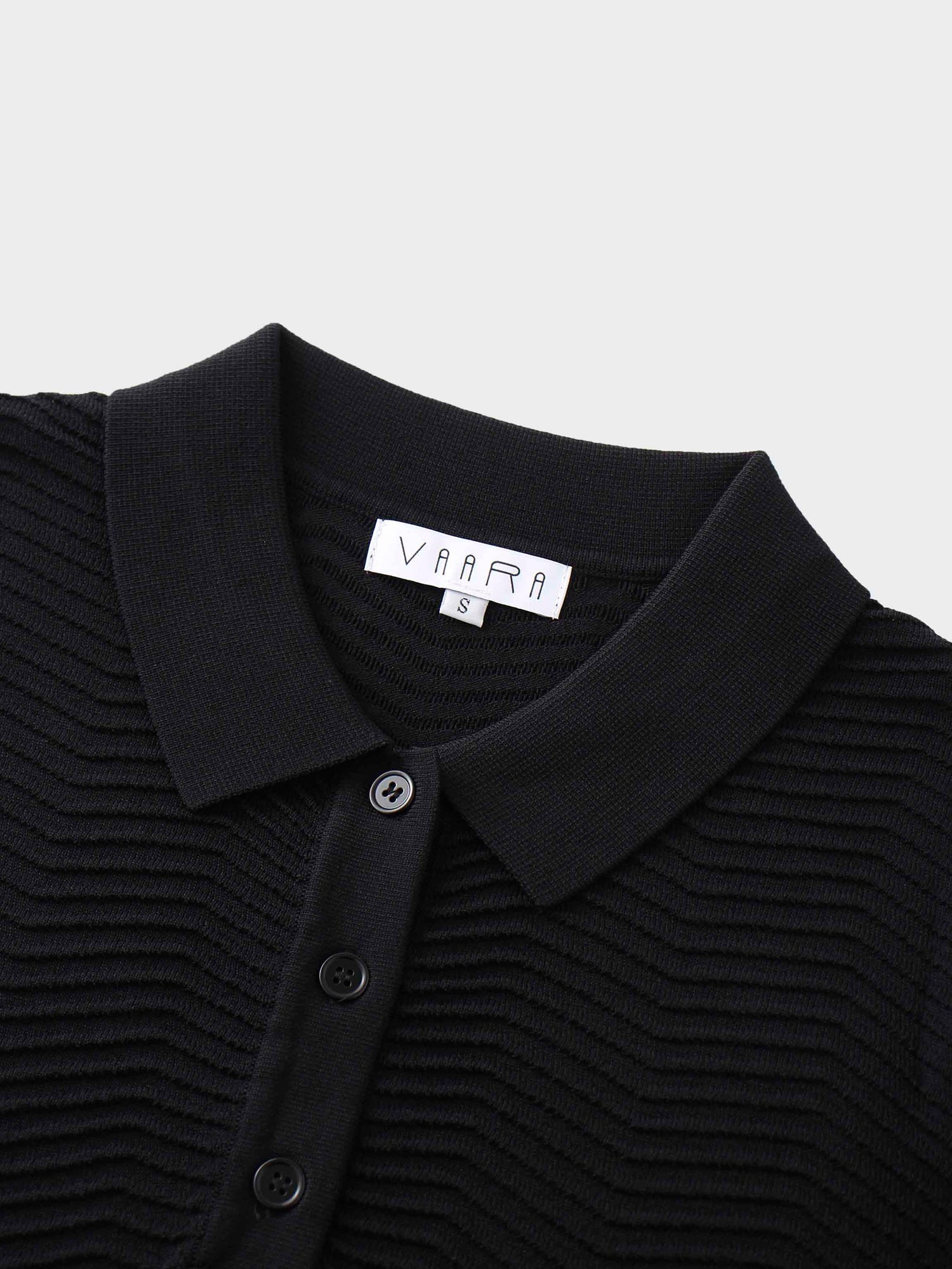 Scallop Edge Collar Sweater-Black