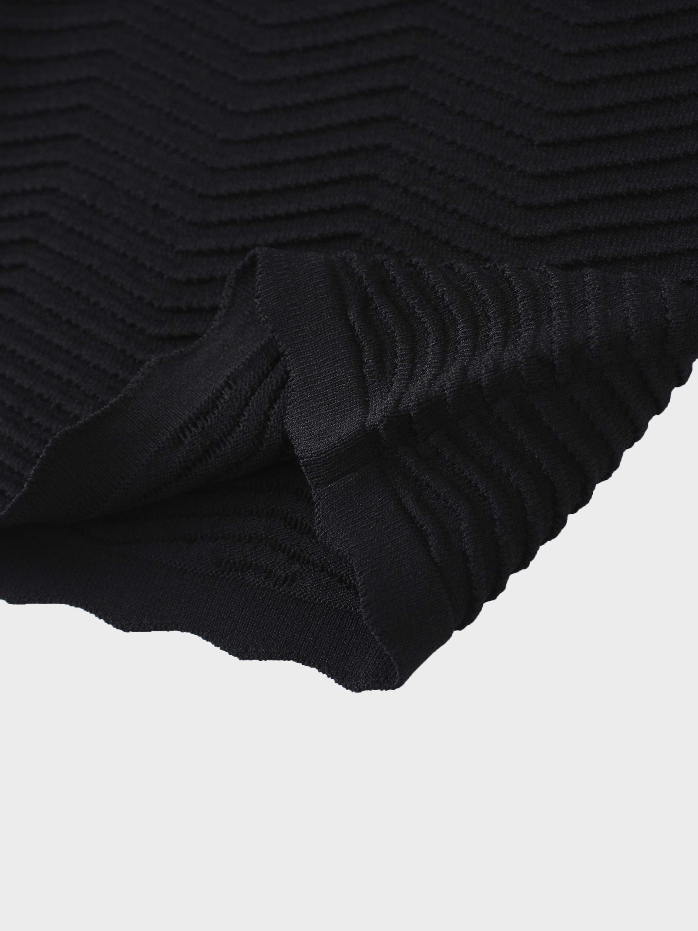 Scallop Edge Collar Sweater-Black