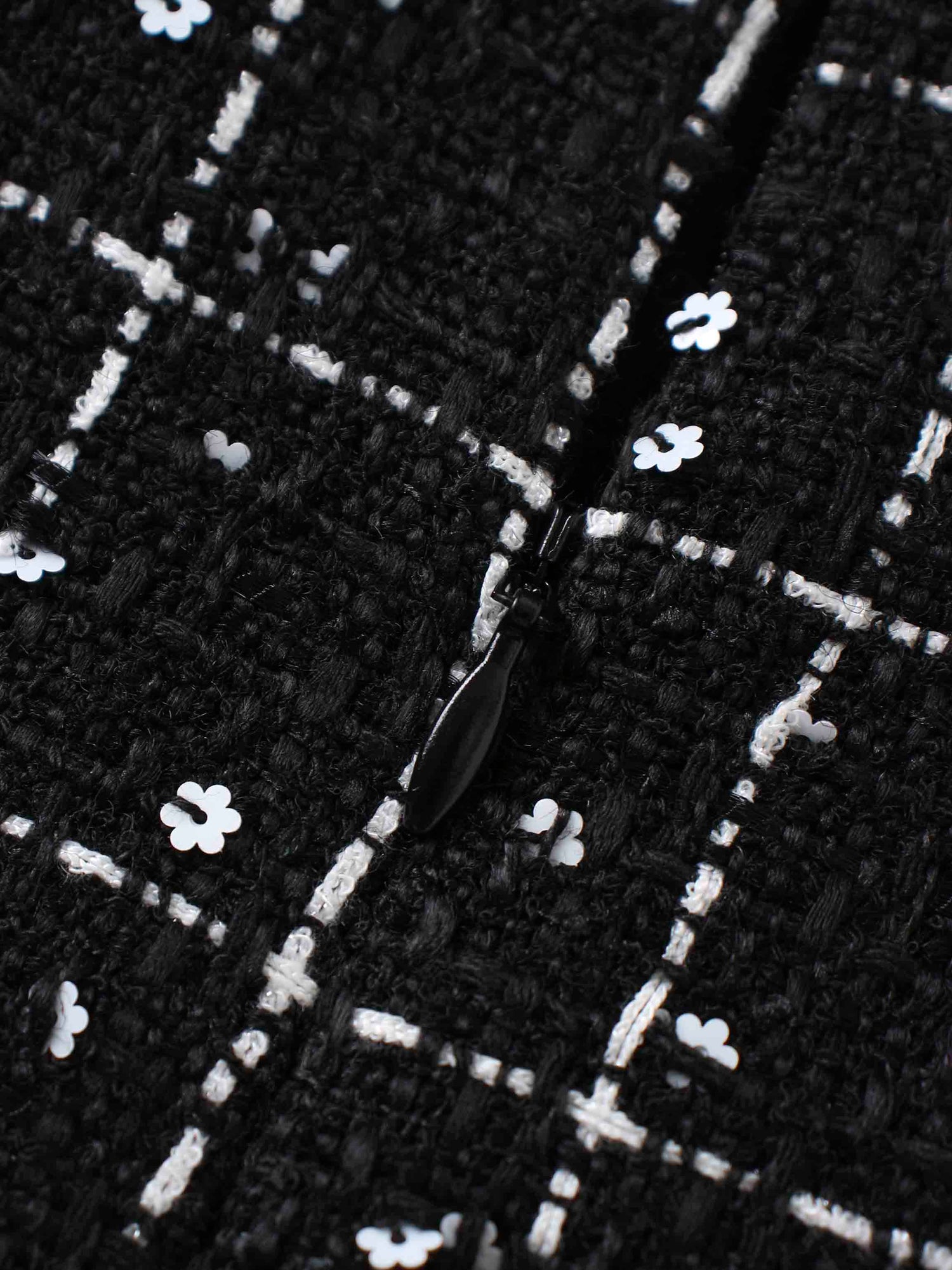 Short Pocket Skirt-Black/White