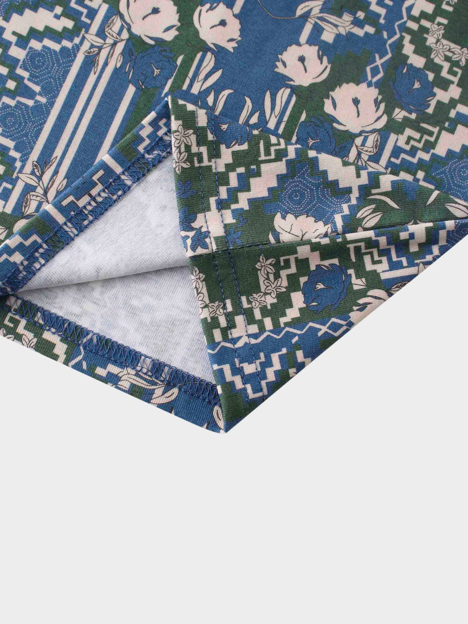 Printed Collar Snap Tee-Carpet of Roses