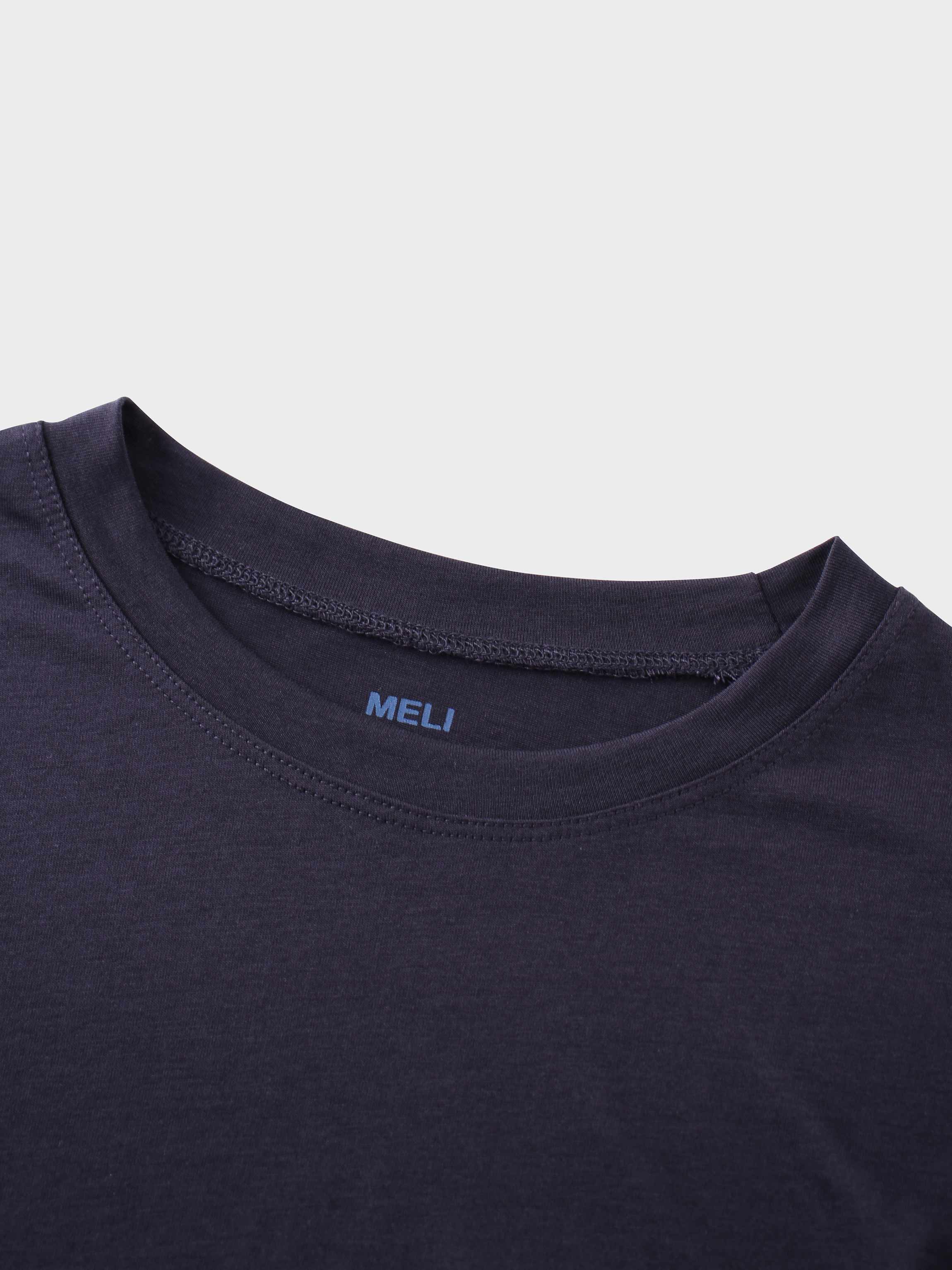 A close-up of the crewneck collar of the dark purple t-shirt. On the inside, the brand name &quot;MELI&quot; is printed directly onto the fabric in blue.
