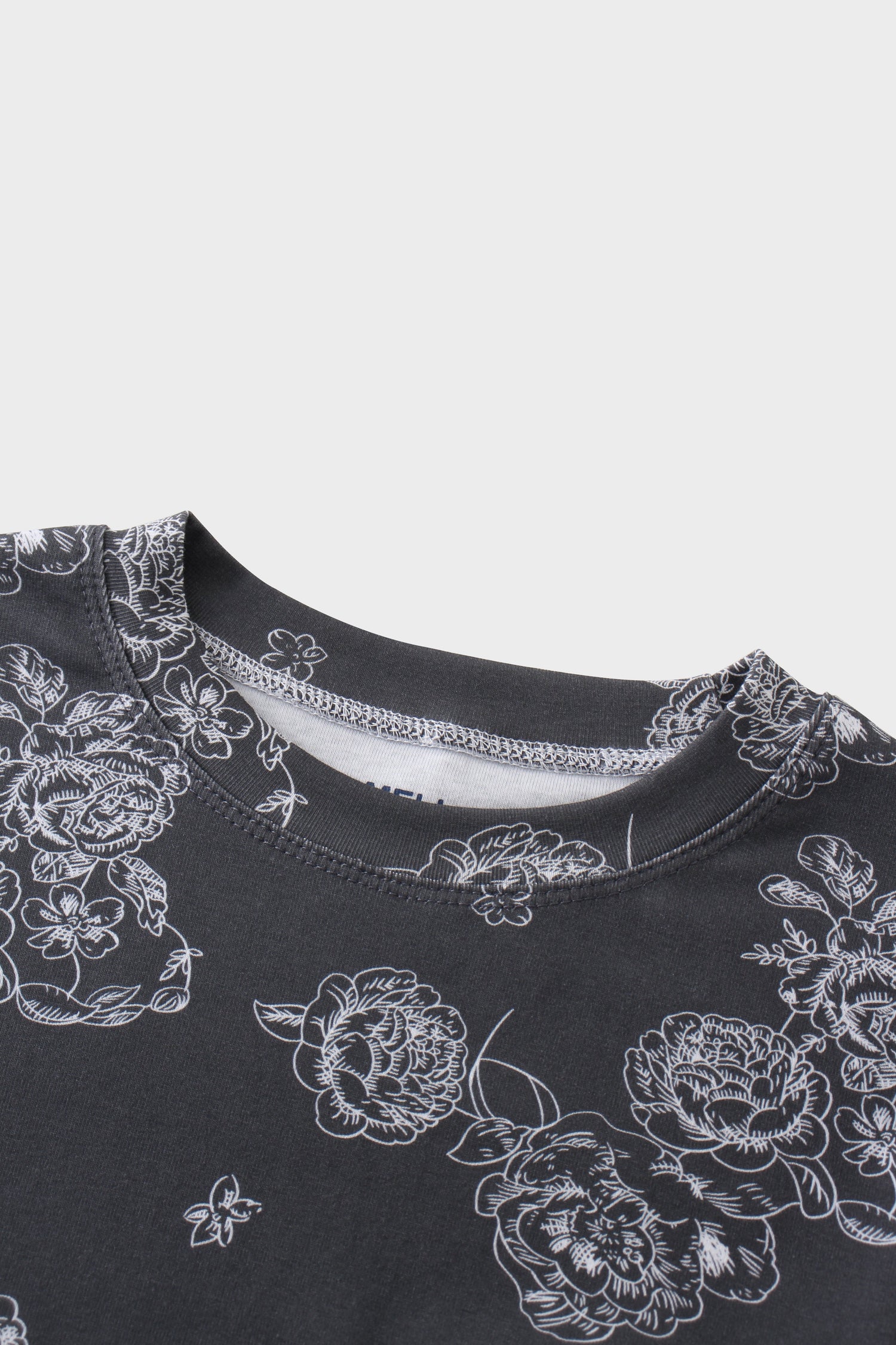 Basic Printed T-shirt-Grey Floral