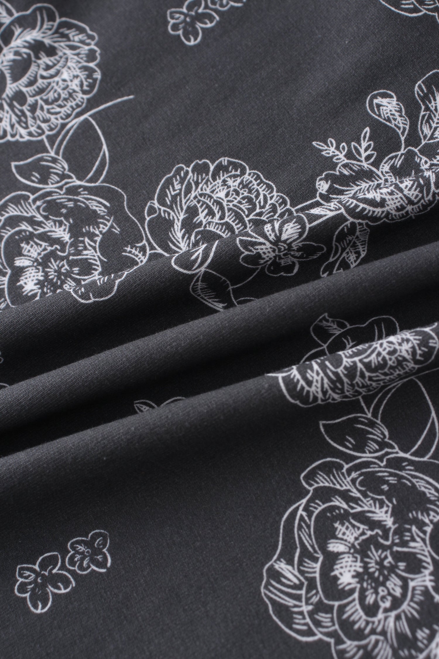 Basic Printed T-shirt-Grey Floral