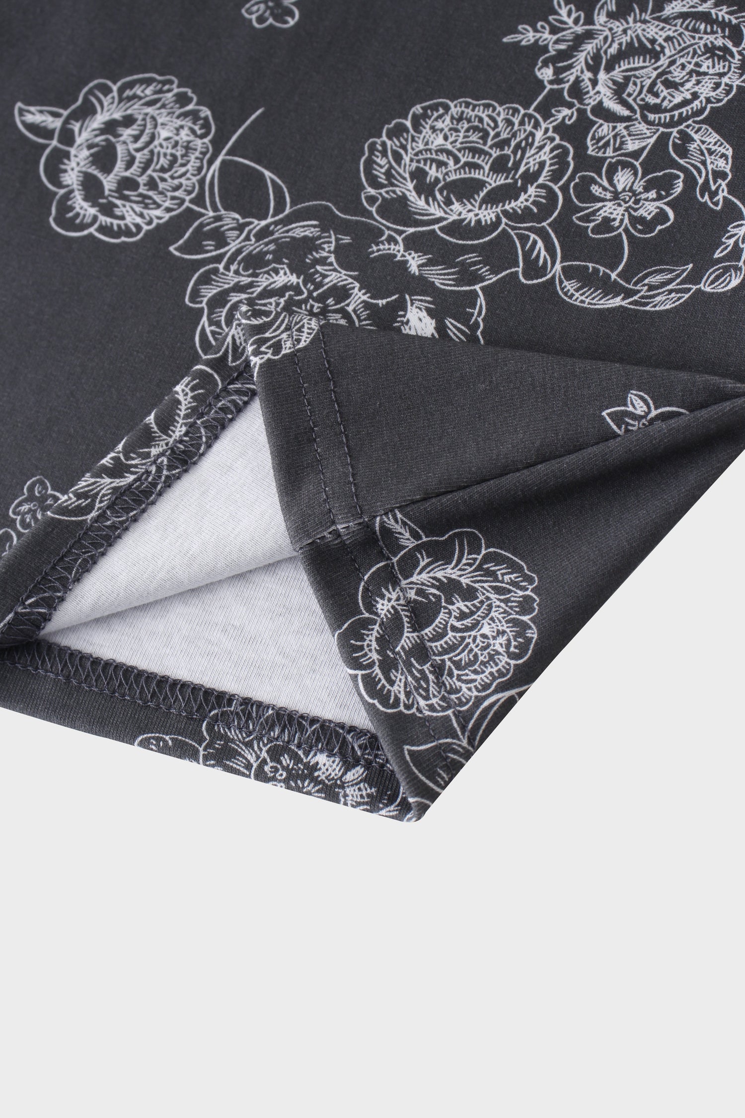 Basic Printed T-shirt-Grey Floral