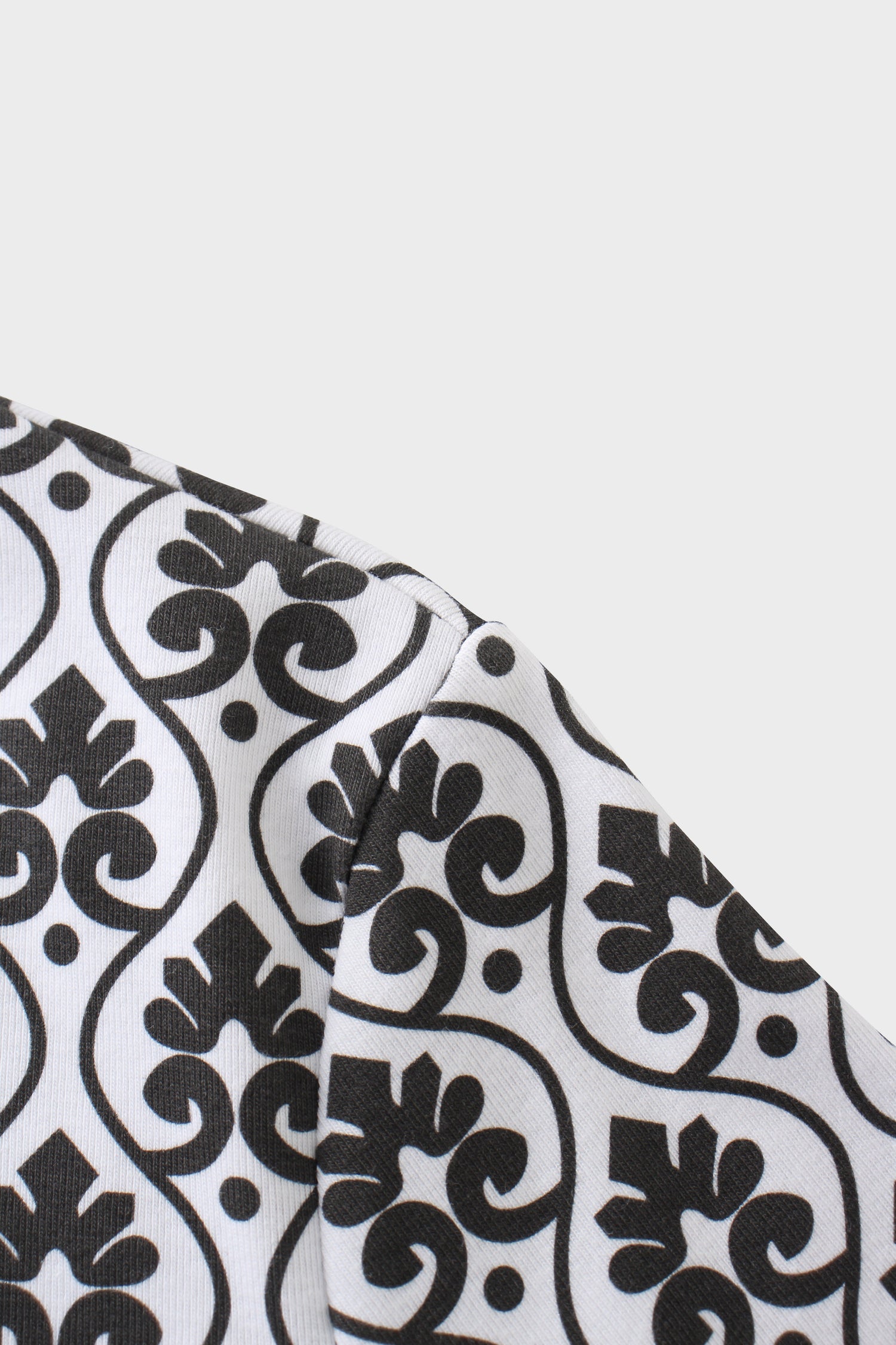 Basic Printed T-shirt-Damask