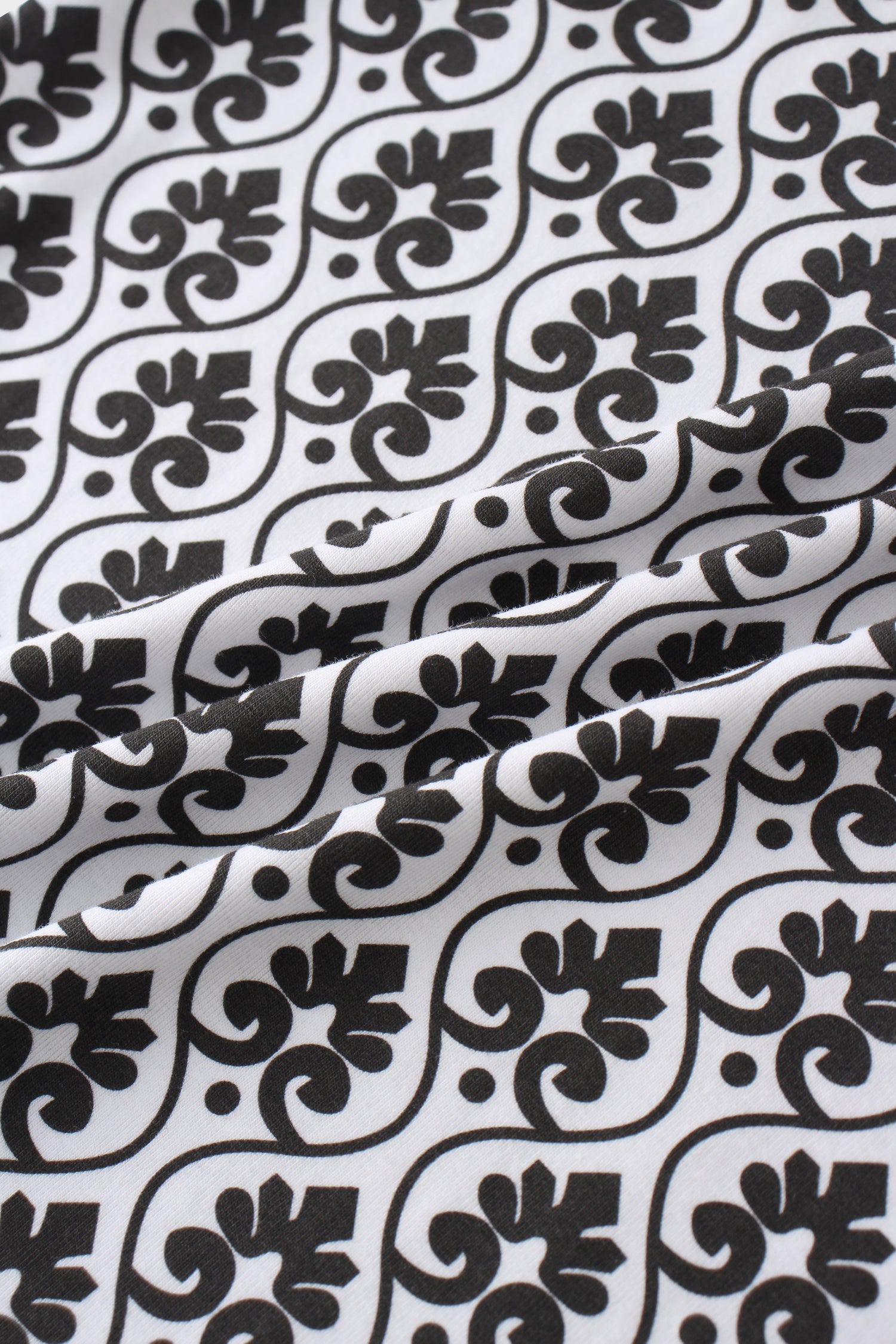 Basic Printed T-shirt-Damask