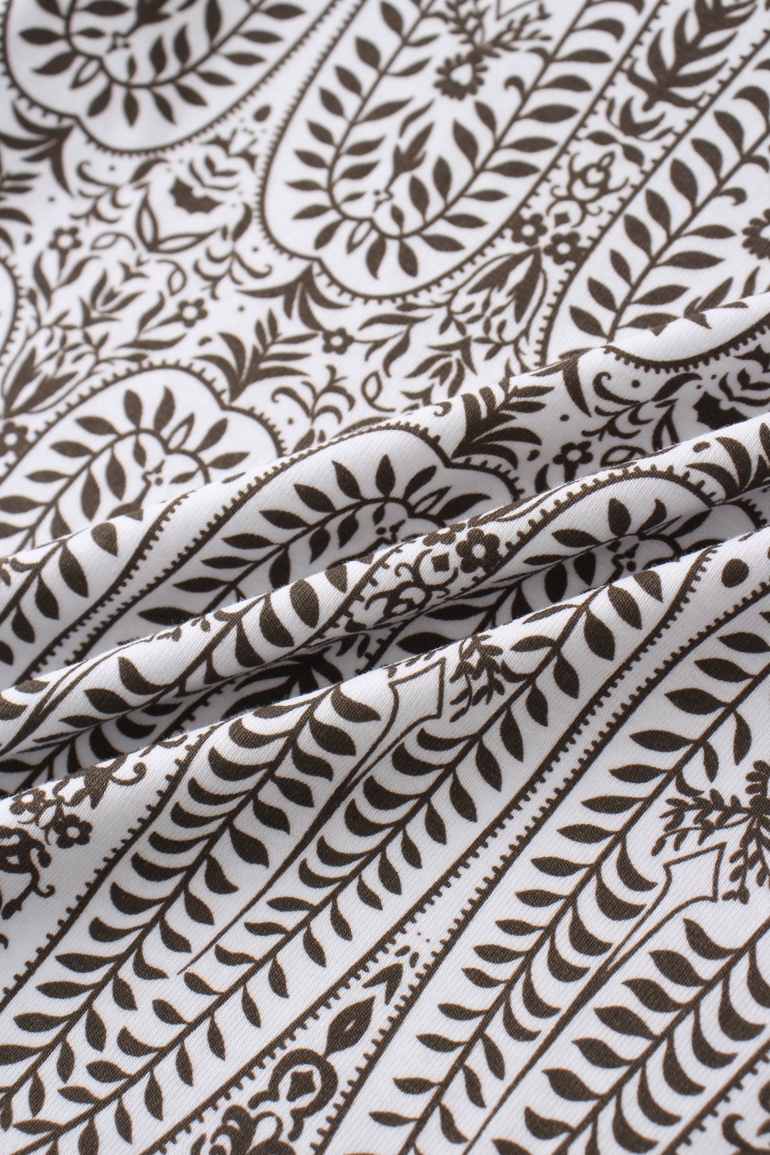 Basic Printed T-shirt-Paisley Vines Brown